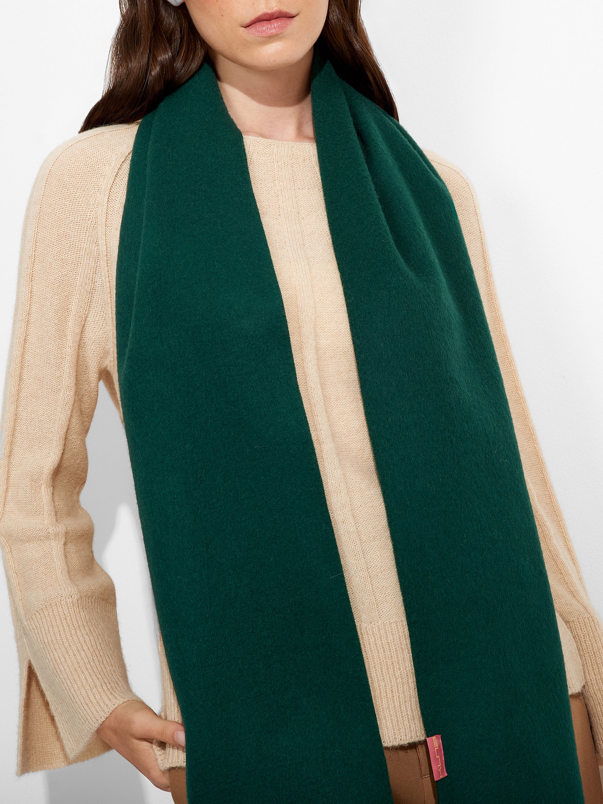 Adrian Scarf Baby Alpaca Color Green - Image 3