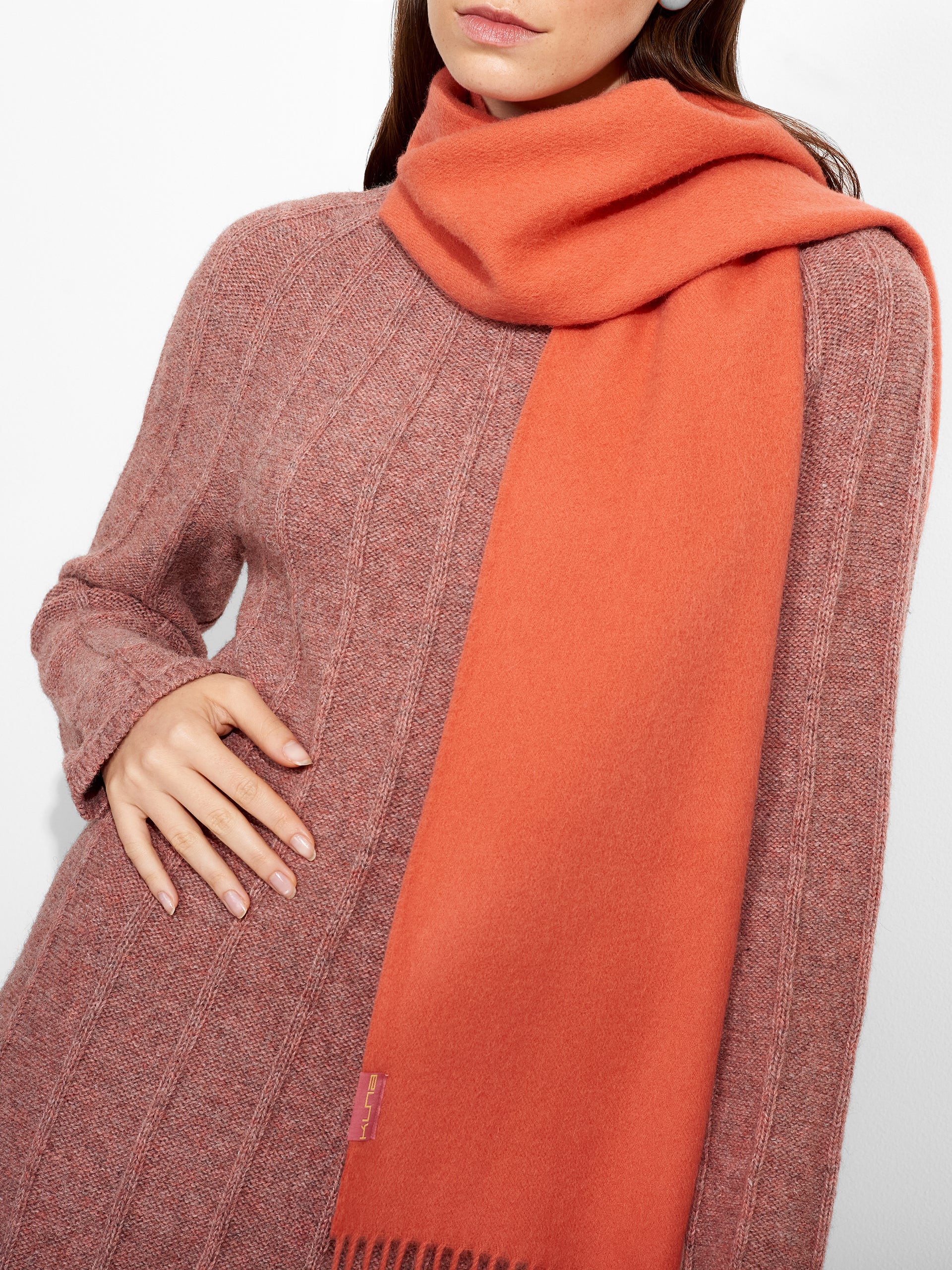 Adrian Scarf Baby Alpaca Color Orange - Image 3