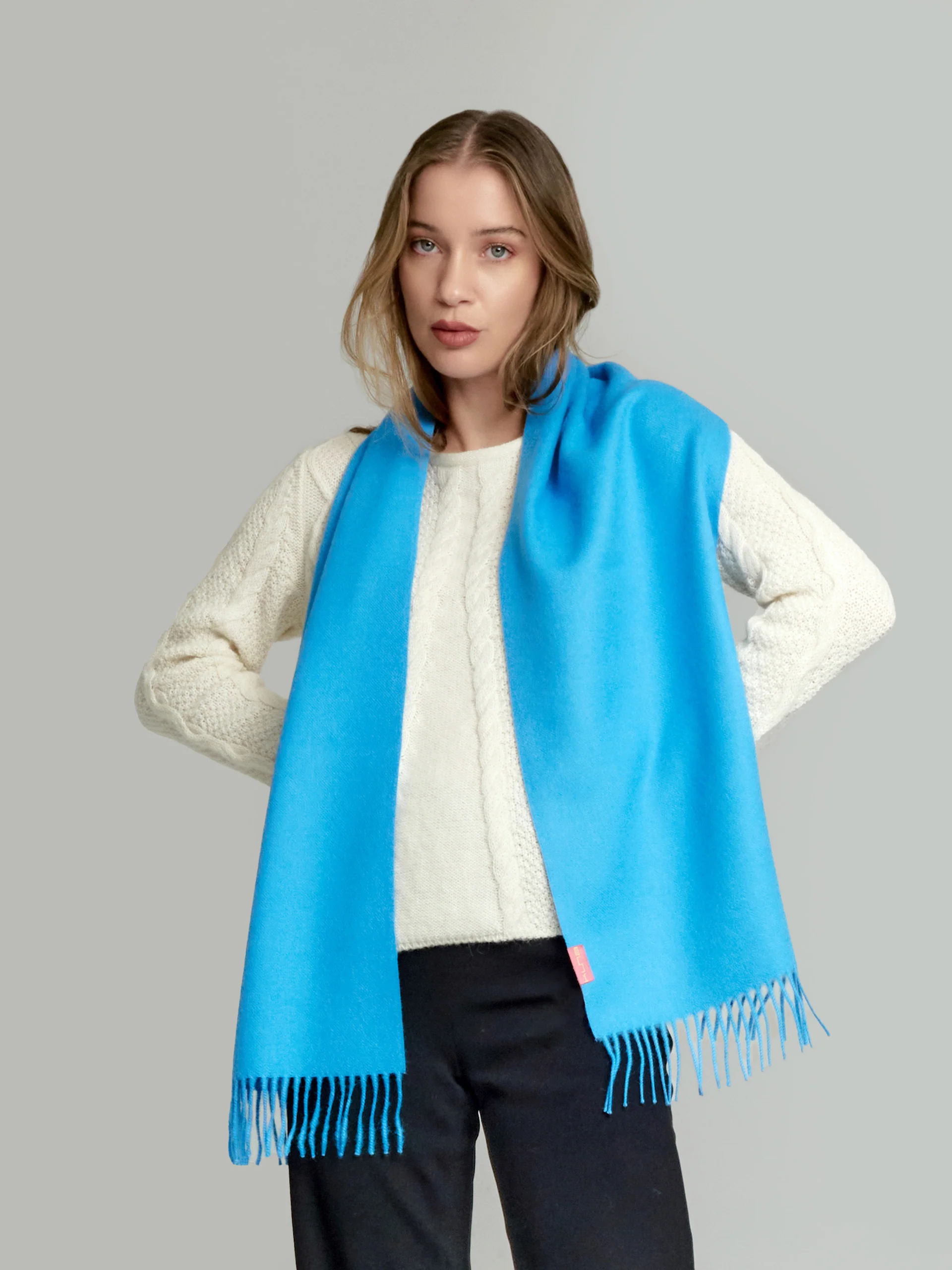 Adrian Scarf Baby Alpaca Color Turquoise
