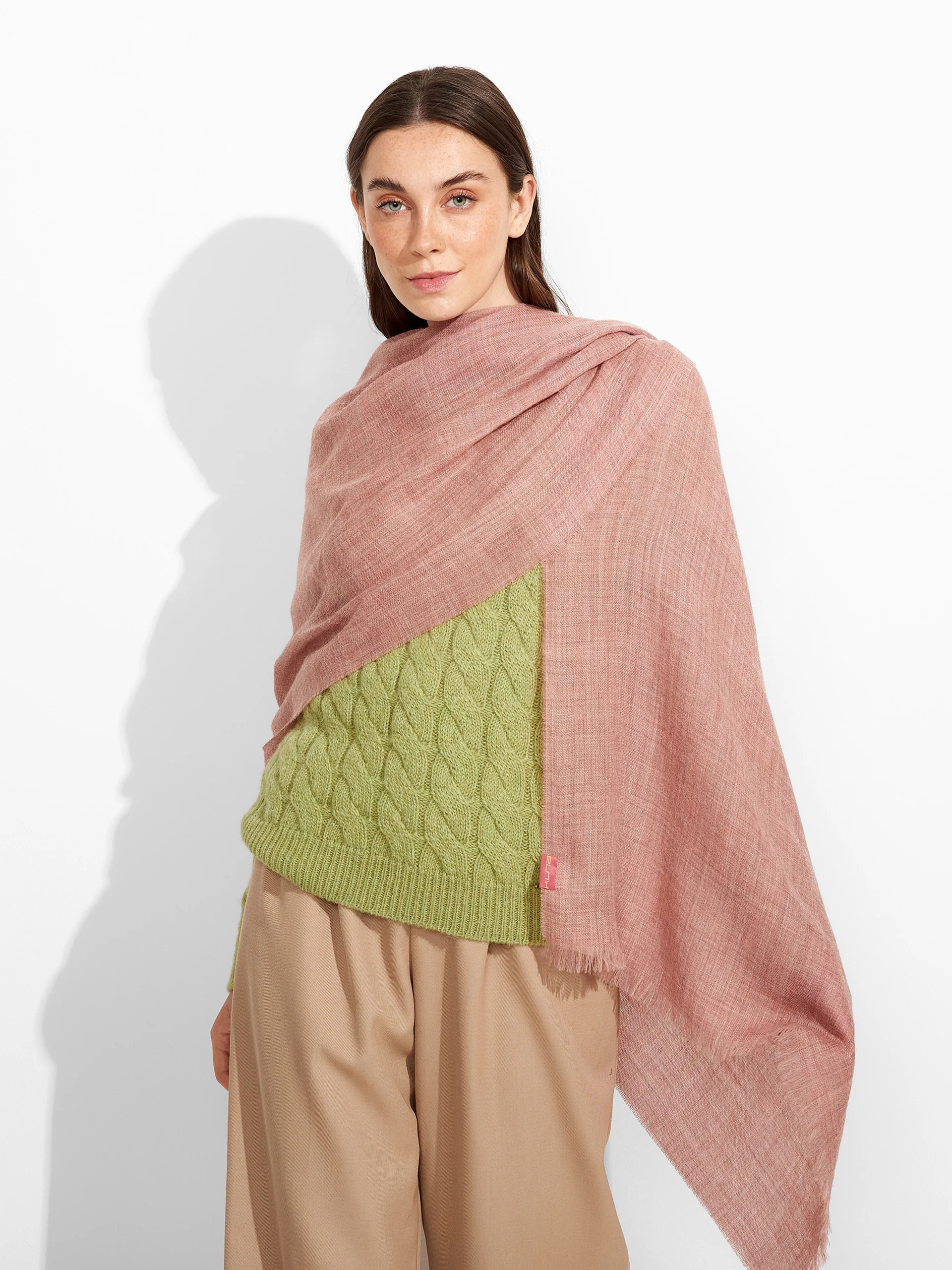 Amareto Shawl Baby Alpaca Color Pink