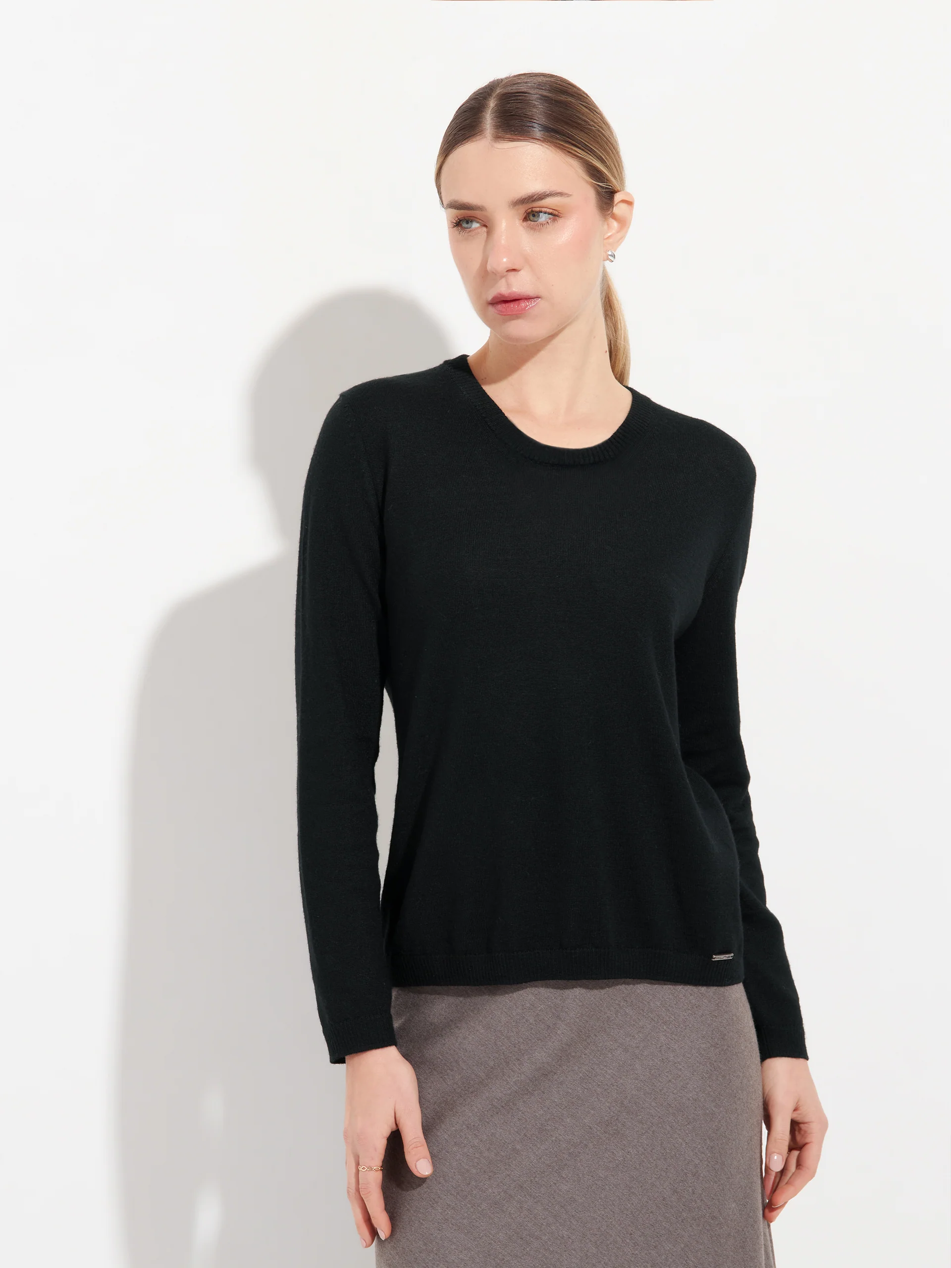 Anya Sweater Baby Alpaca Color Black - Image 2