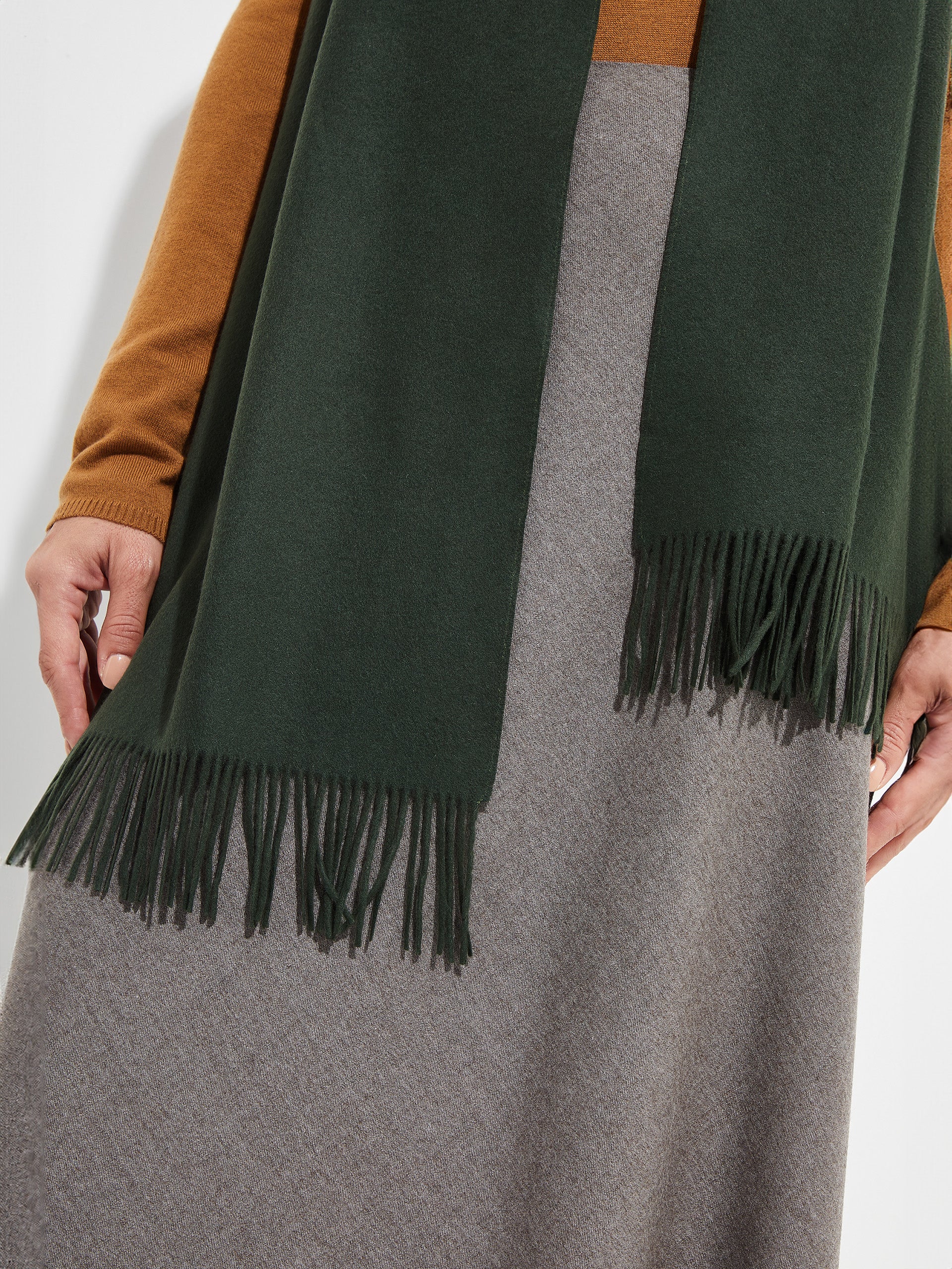 Basel Vicuña Color Green - Image 5