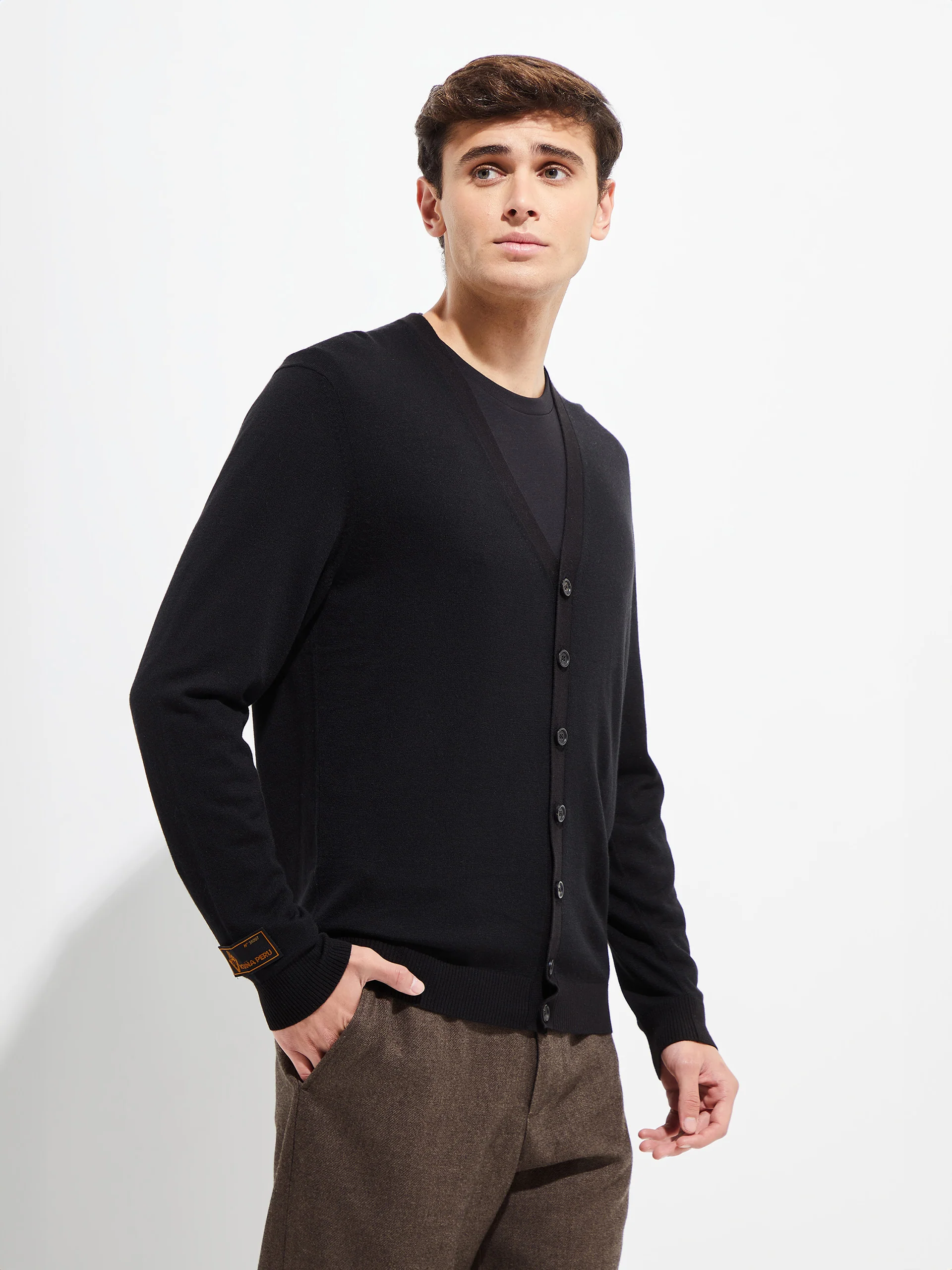 Bernard Cardigan Vicuña Color Black - Image 2