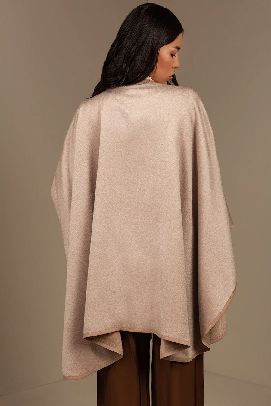 Bambi Cape Baby Alpaca Suri Color Beige & Ecru - Image 6