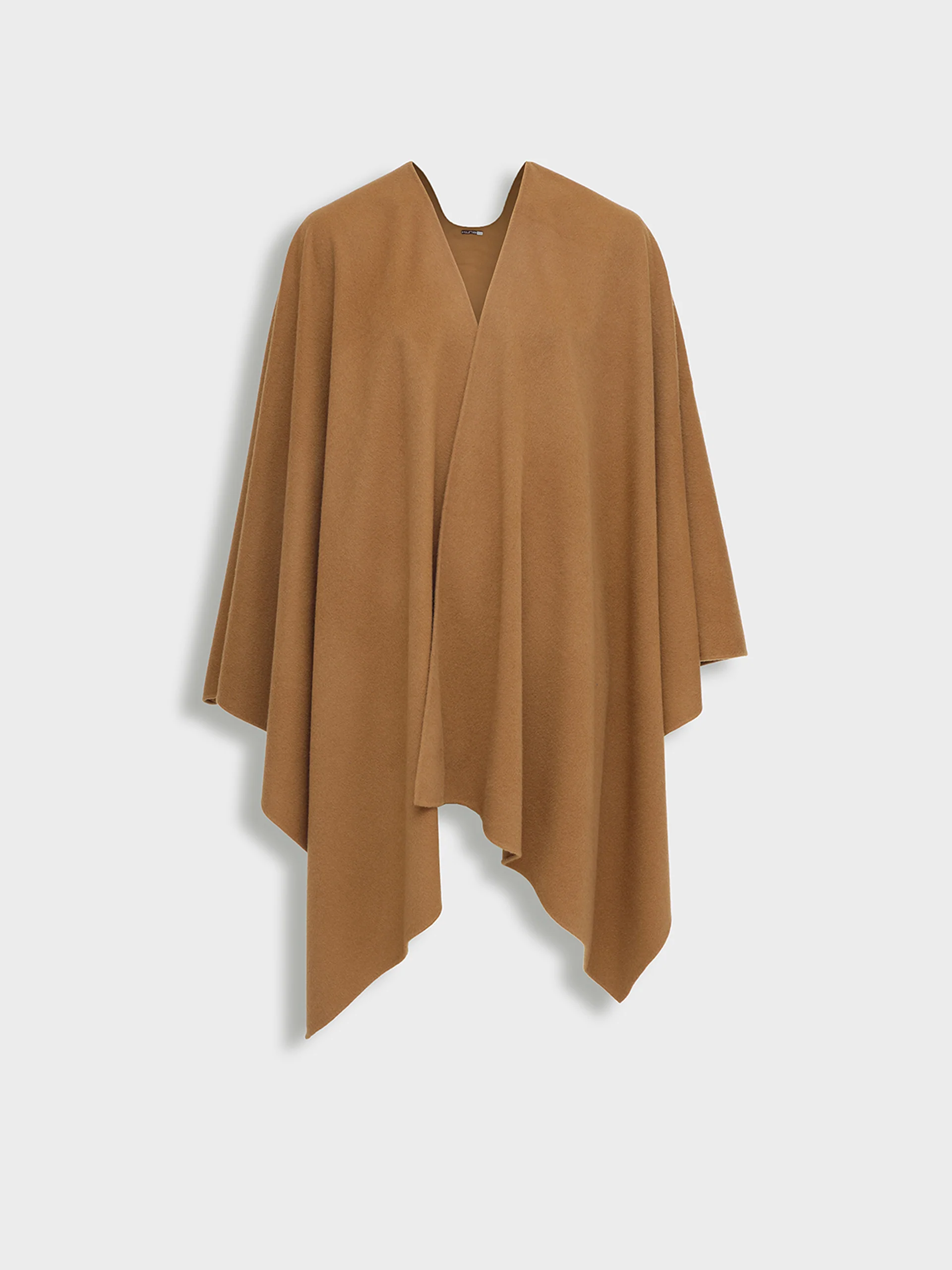 Betty Cape Vicuña Color Camel