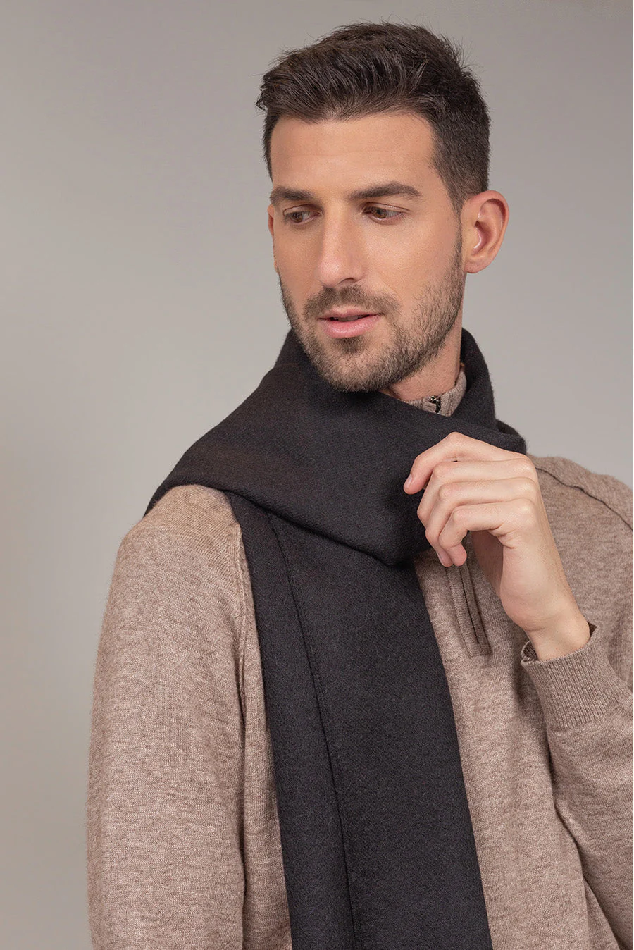 Adrian Scarf Baby Alpaca Color Black - Image 4