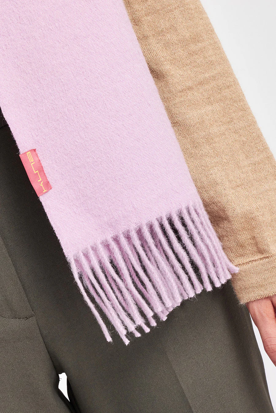 Adrian Scarf Baby Alpaca Color Lavanda - Image 3