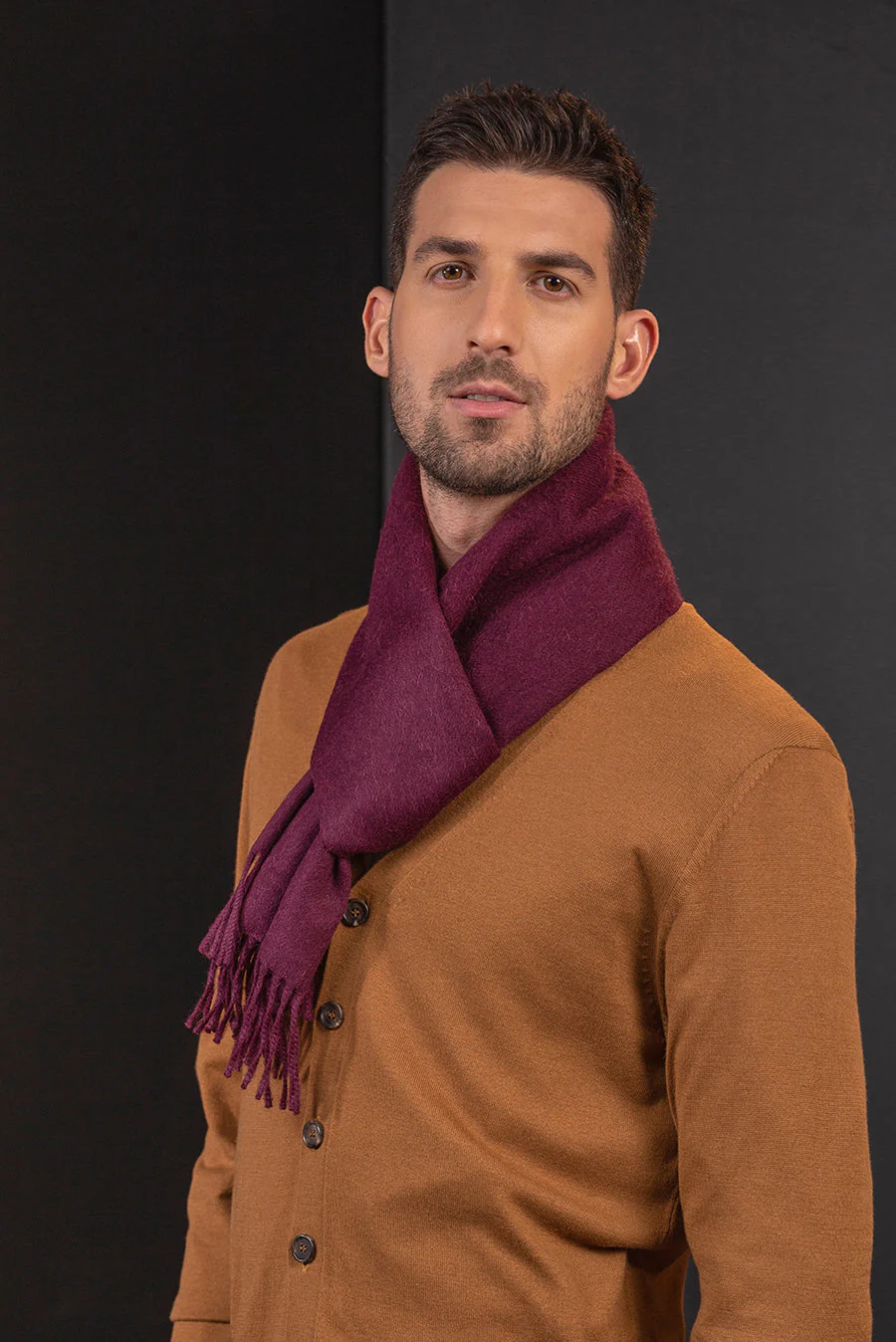 Jamas Scarf Royal Alpaca Color Guinda