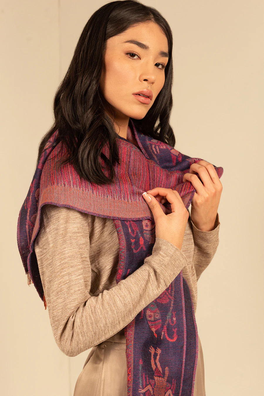 Nazca - 15 Scarf Baby Alpaca Color Morado - Image 4