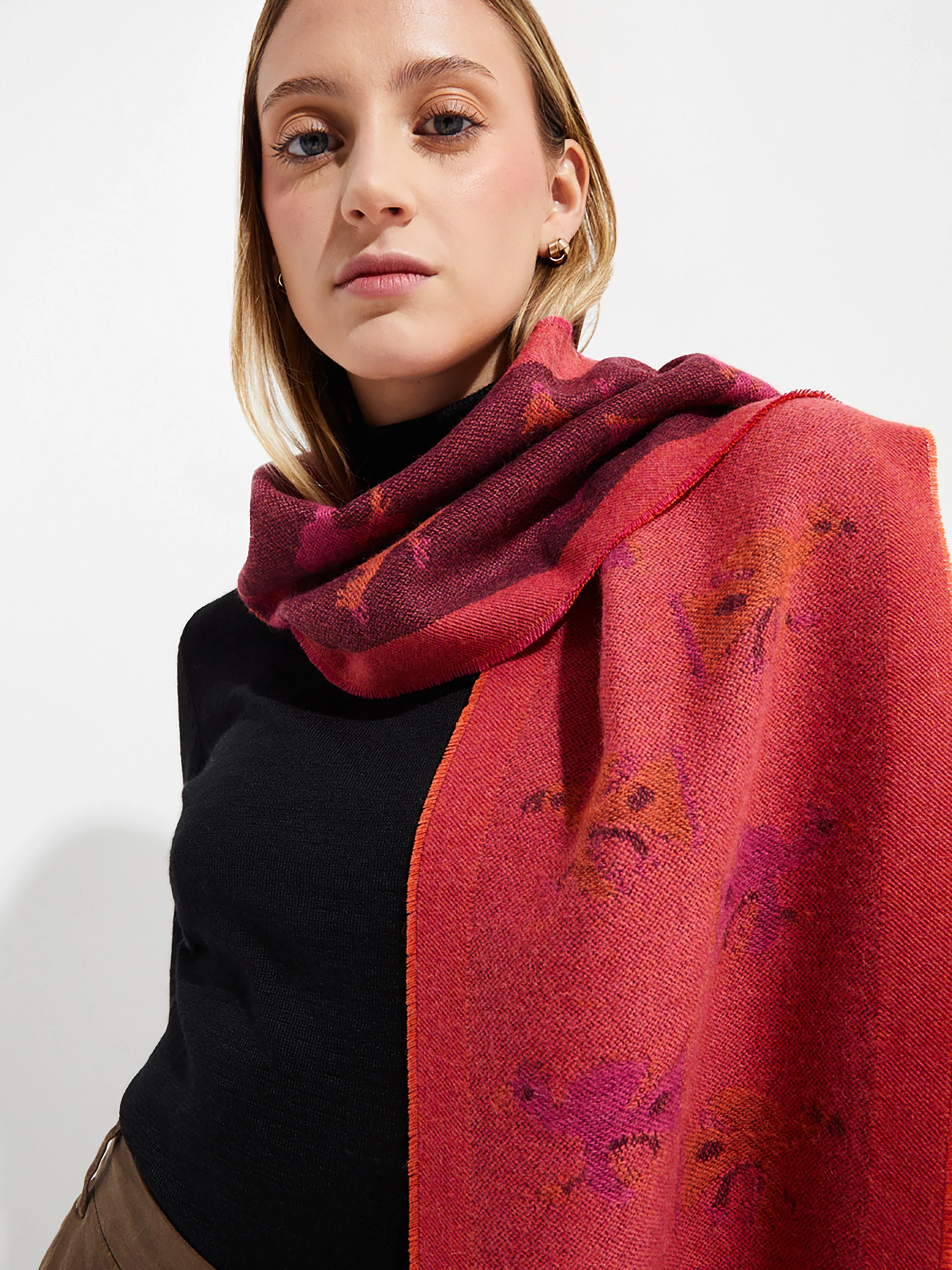 Nazca - 19 Scarf Baby Alpaca Color Red - Image 3