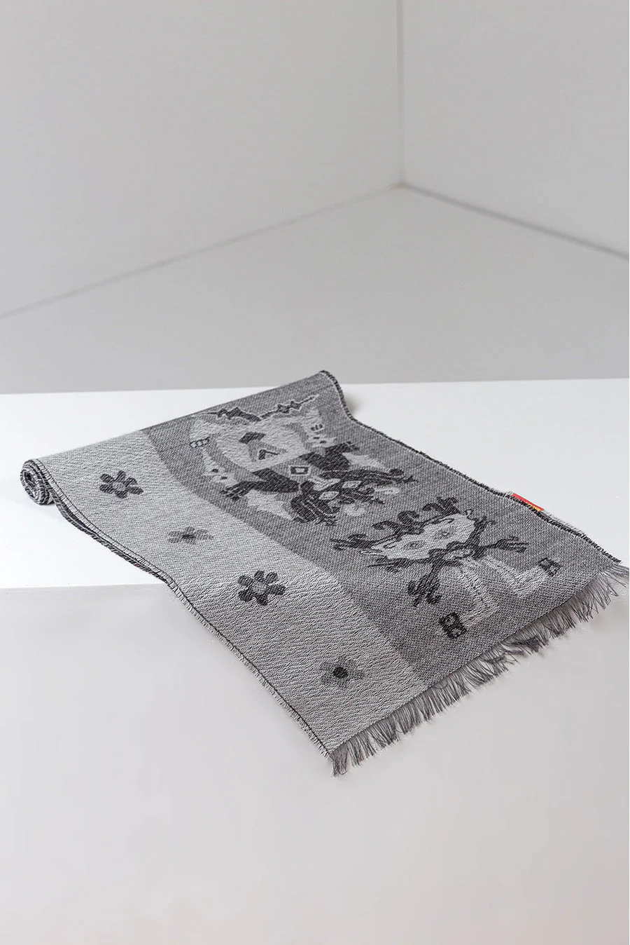 Nazca - 39 Scarf Baby Alpaca Color Grey - Image 2