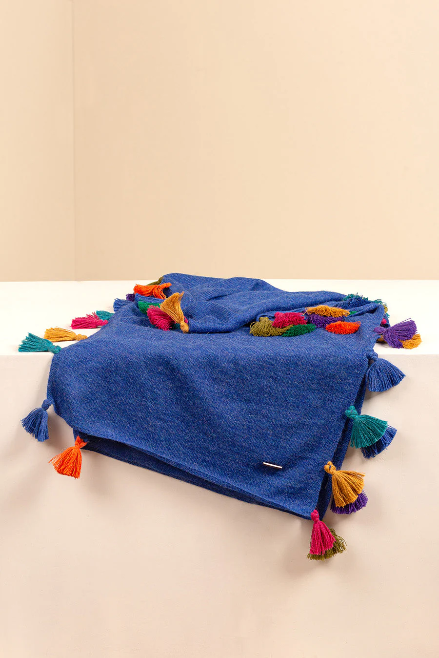 Suzana Scarf Baby Alpaca Color Bermuda - Image 3