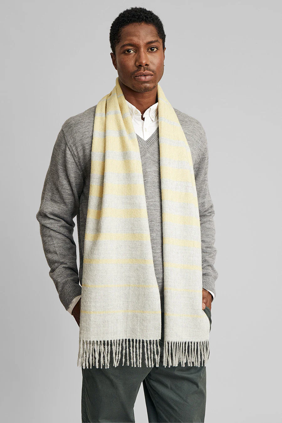 Tadeo Scarf Baby Alpaca Color Grey Claro&Amarillo - Image 3