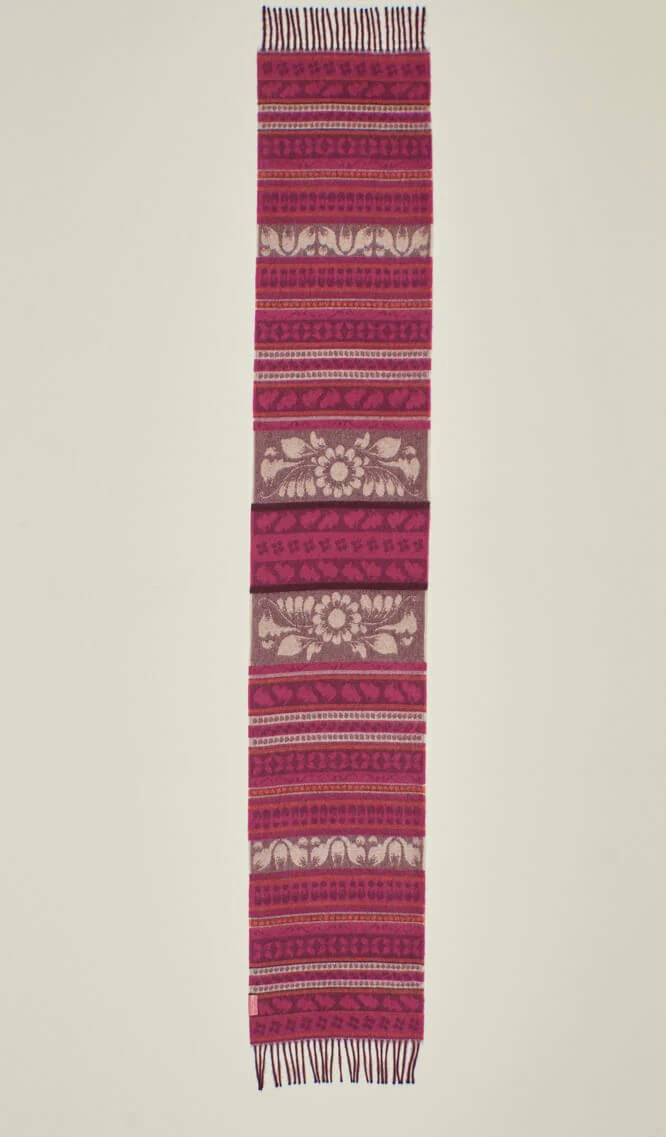 Uniaka Scarf Baby Alpaca Color Guinda - Image 6