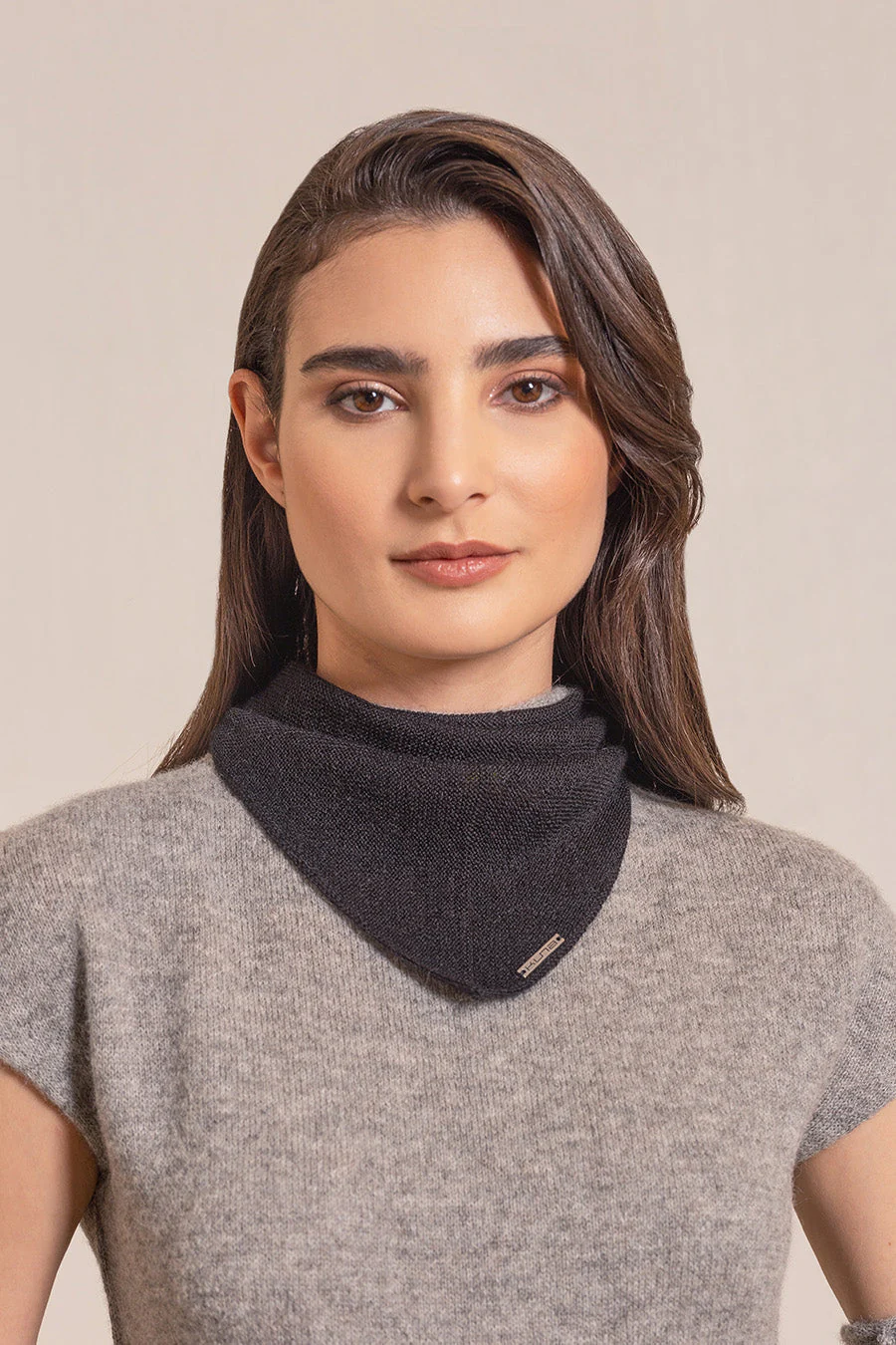 Vecklina Scarf Baby Alpaca Color Black