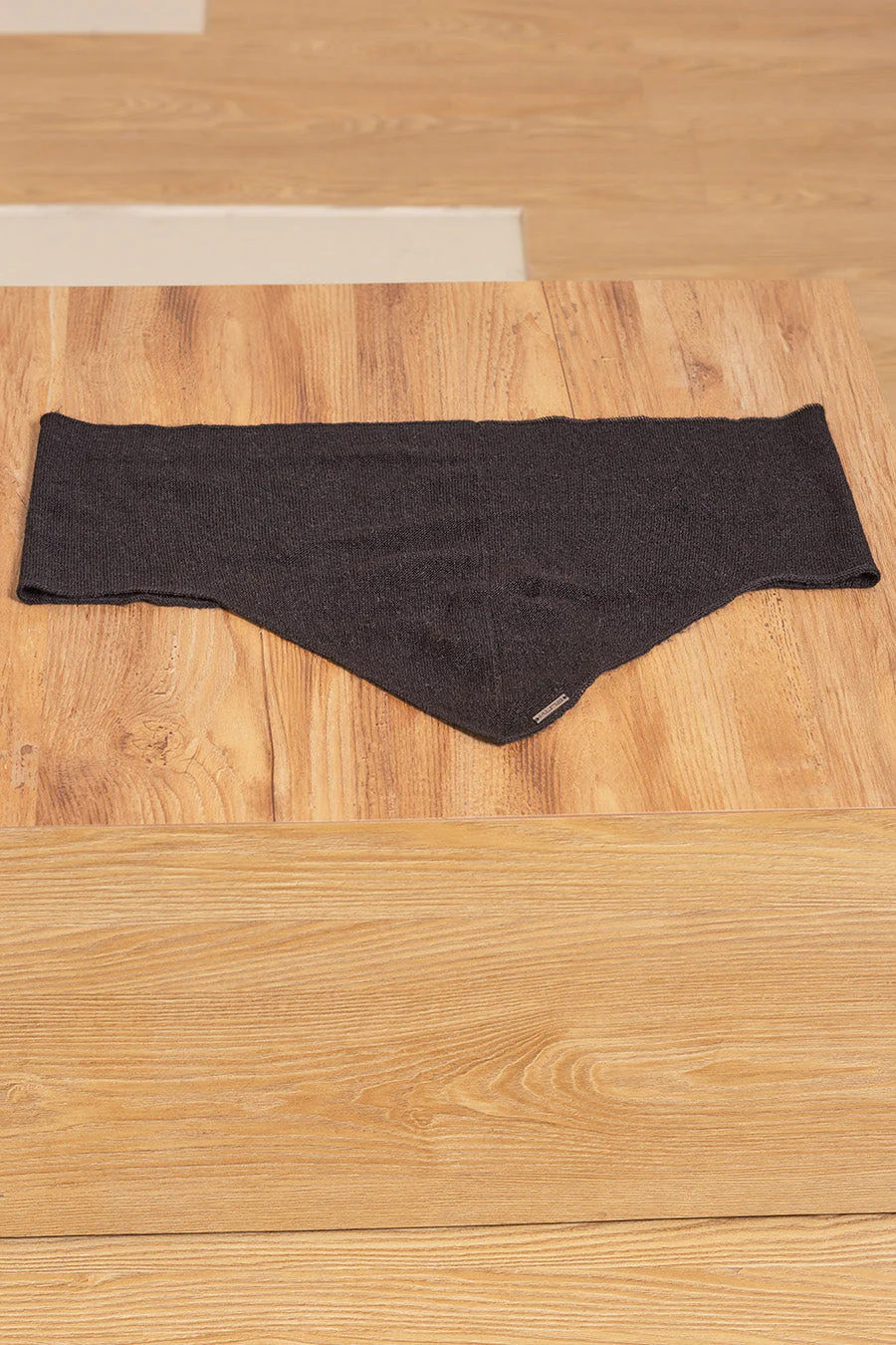 Vecklina Scarf Baby Alpaca Color Black - Image 2