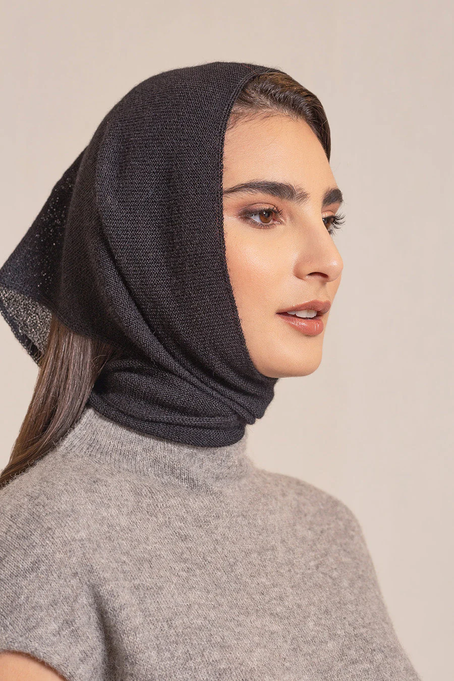 Vecklina Scarf Baby Alpaca Color Black - Image 3