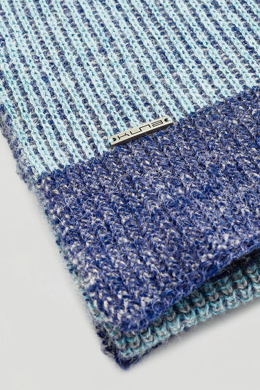 Warrior Scarf Baby Alpaca Color Niagara - Image 6