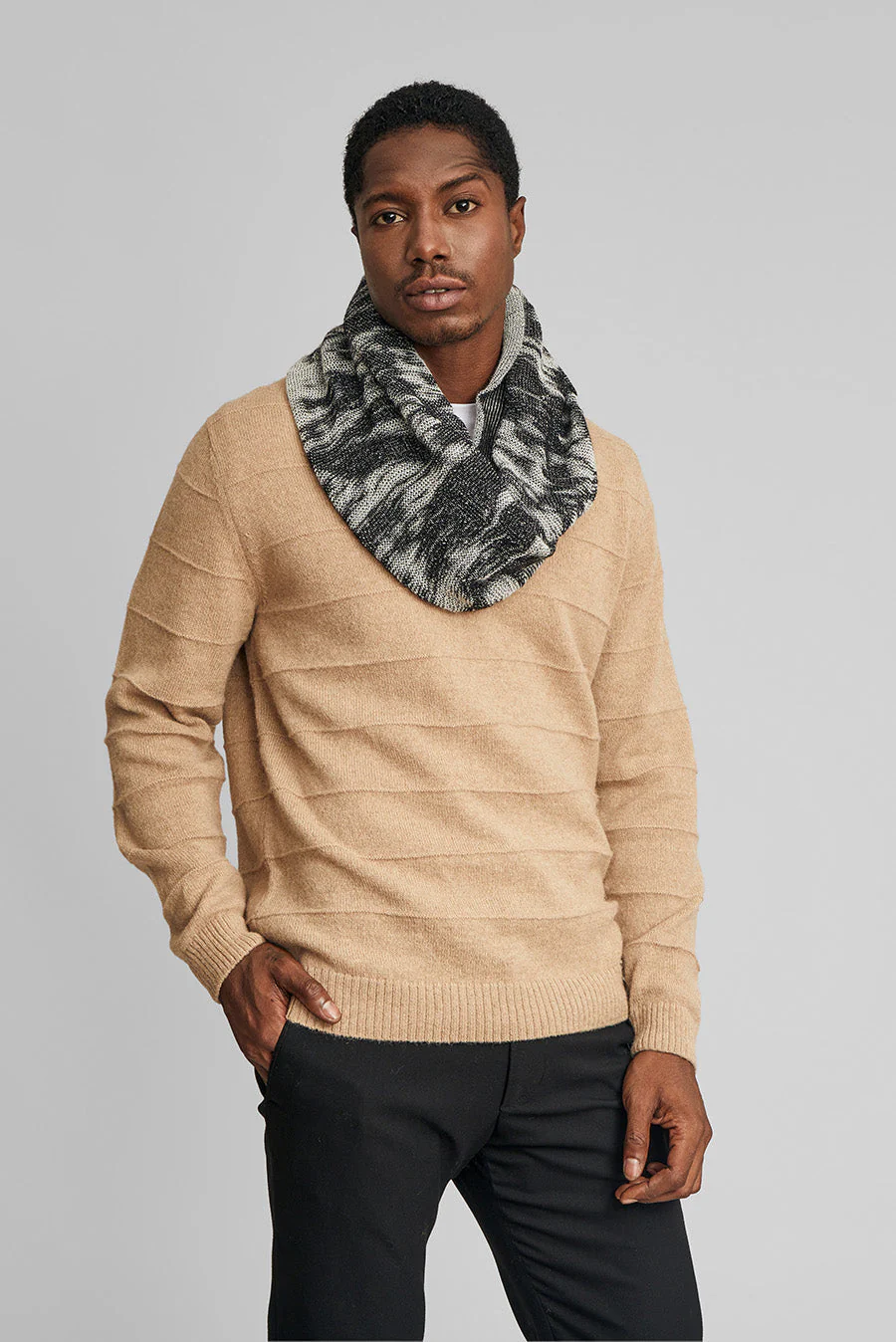 Wednesday Infinito Scarf Baby Alpaca Color B&W - Image 4