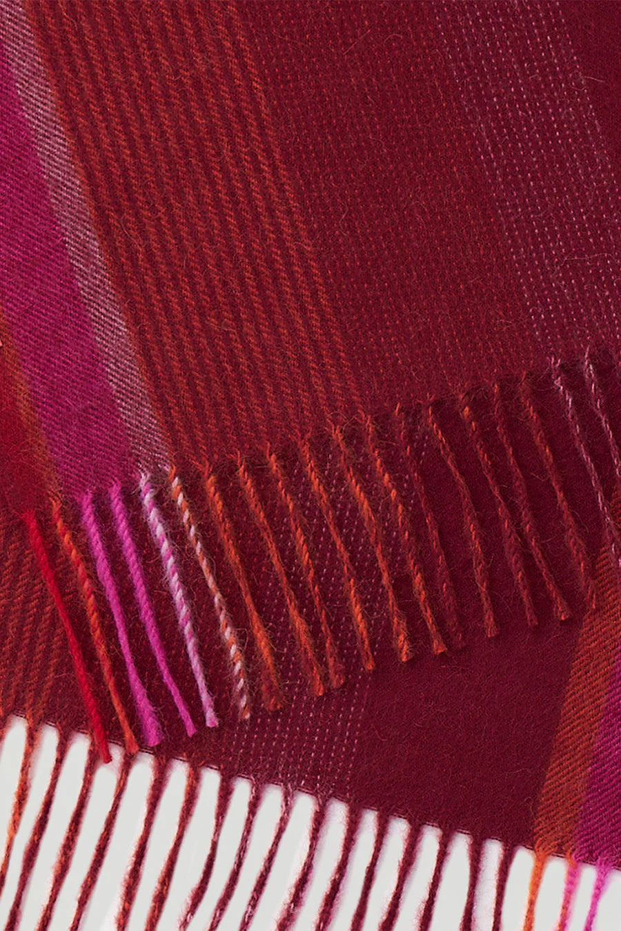 Weimar Scarf Baby Alpaca Color Guinda - Image 6