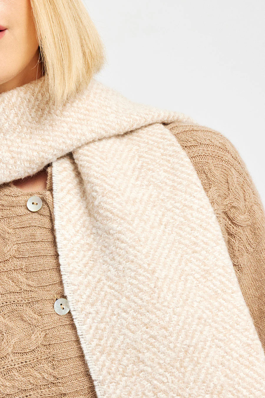 Wenn Scarf Baby Alpaca & Wool Color Beige - Image 3