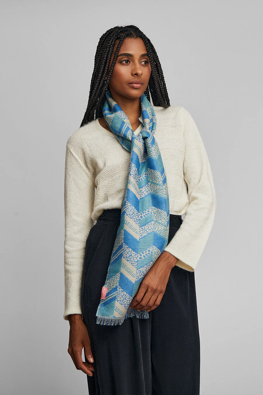 Wildlife Scarf Baby Alpaca Color Blue & Light Blue - Image 2