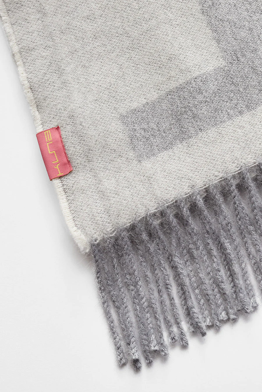 Winnipeg Scarf Baby Alpaca Color Grey - Image 6