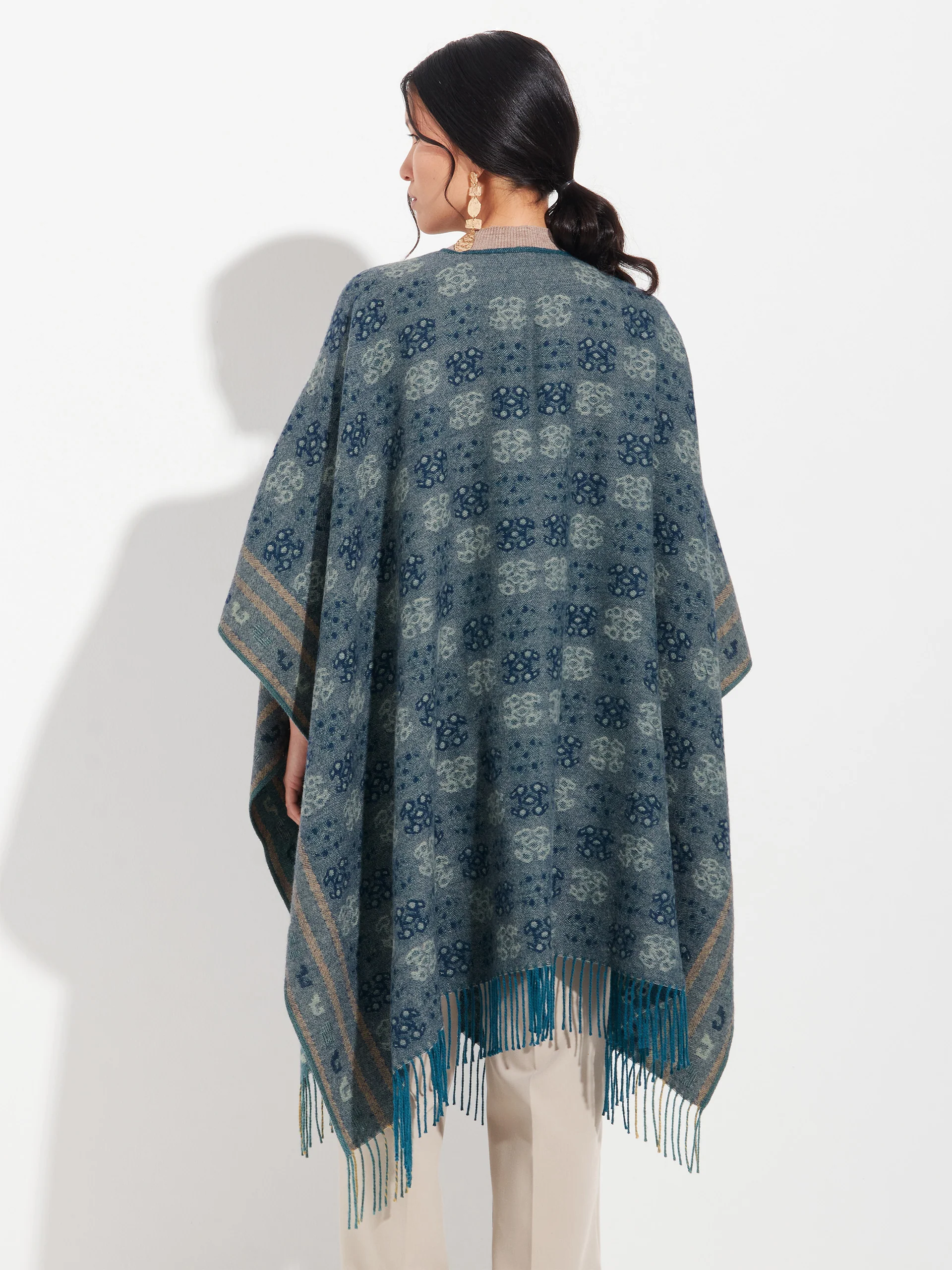 Chancay - 35 Poncho Baby Alpaca Color Blue - Image 9