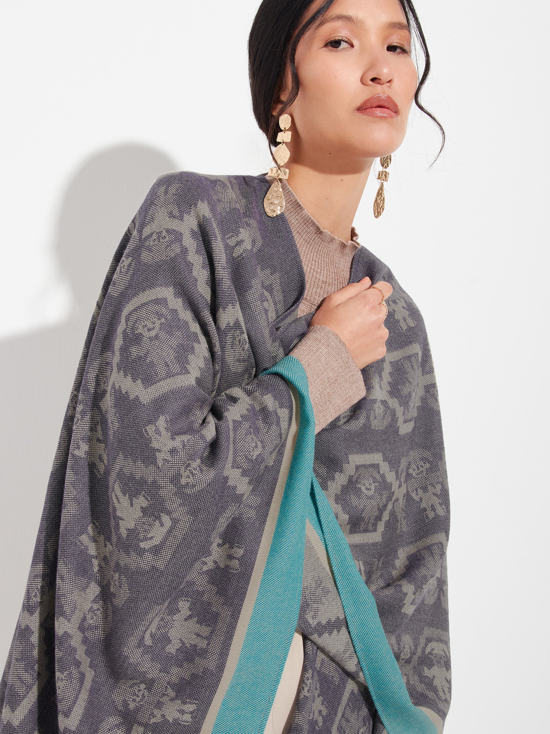 Chimu - 12 Poncho Royal Alpaca Color Purple - Image 6