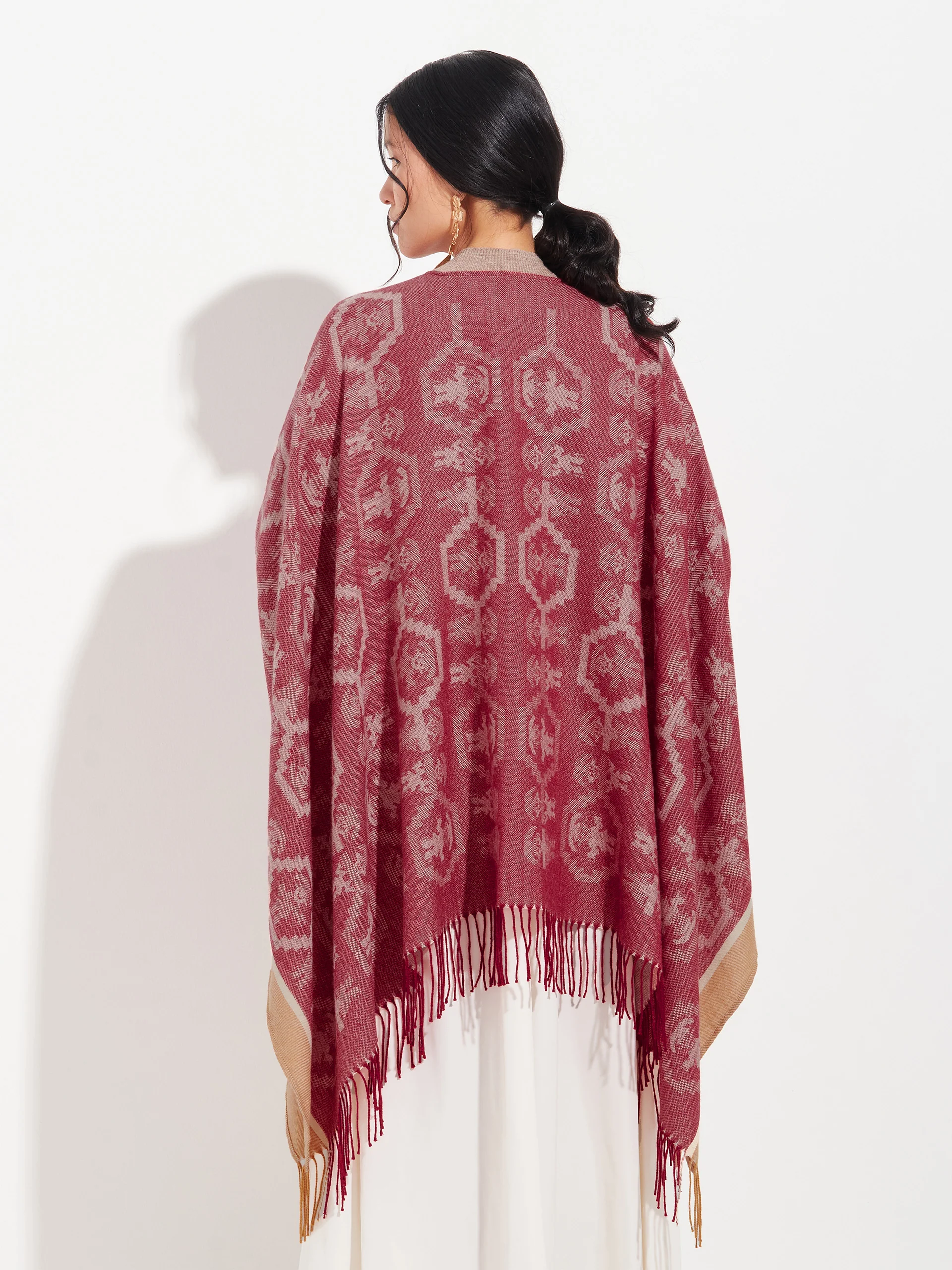 Chimu - 12 Poncho Royal Alpaca Color Red - Image 4