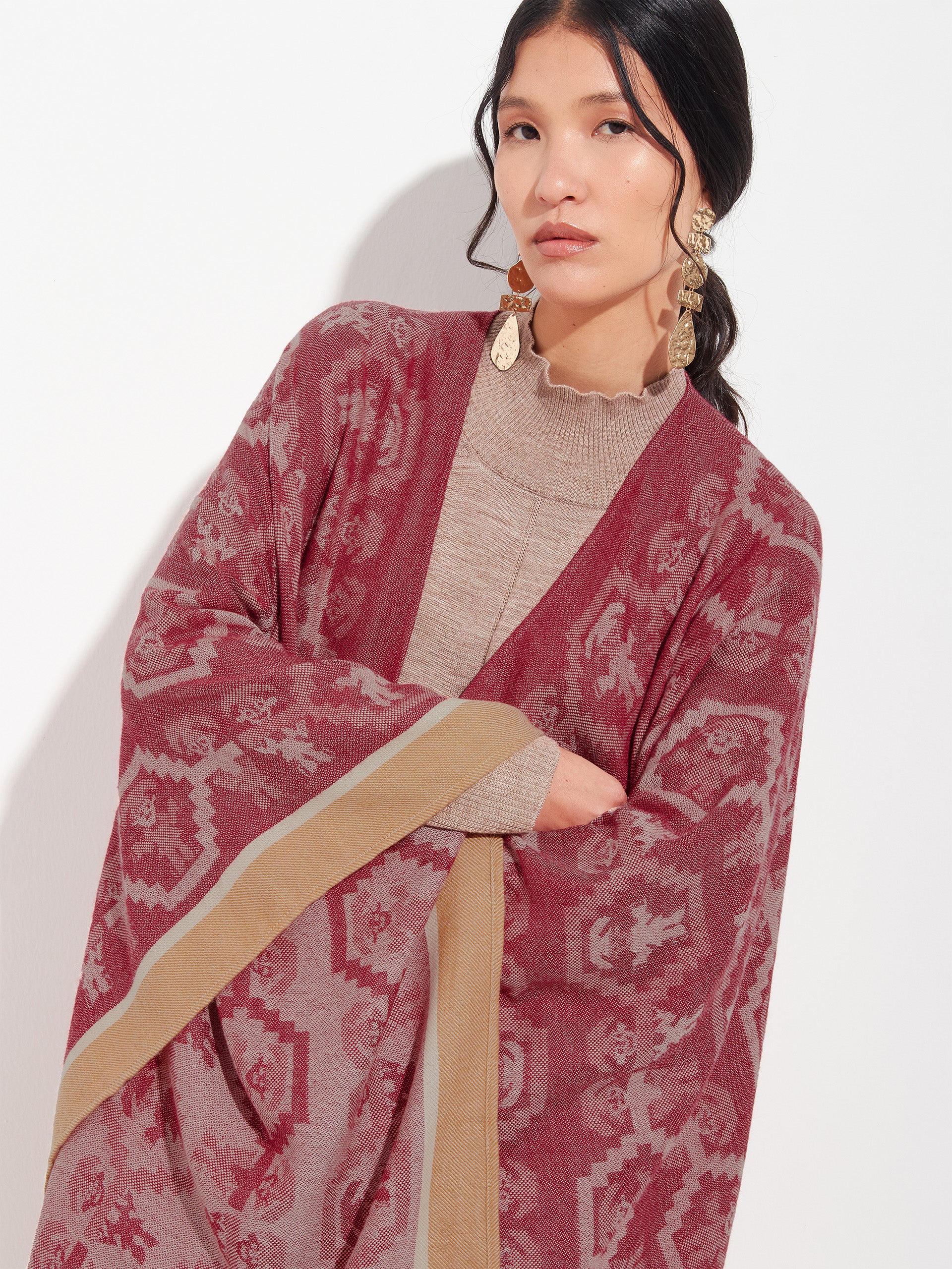 Chimu - 12 Poncho Royal Alpaca Color Red - Image 6