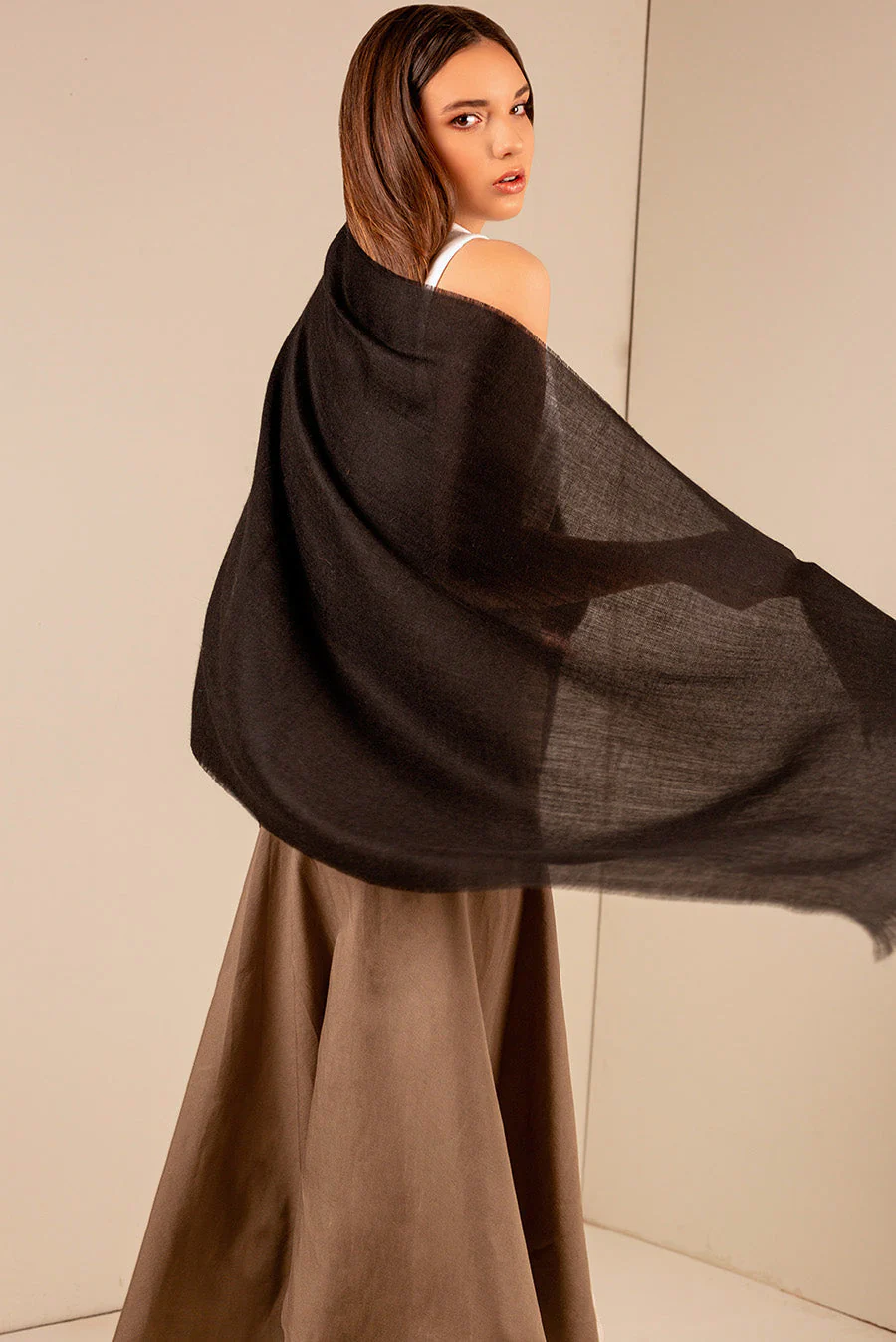 Amareto Shawl Baby Alpaca Color Black
