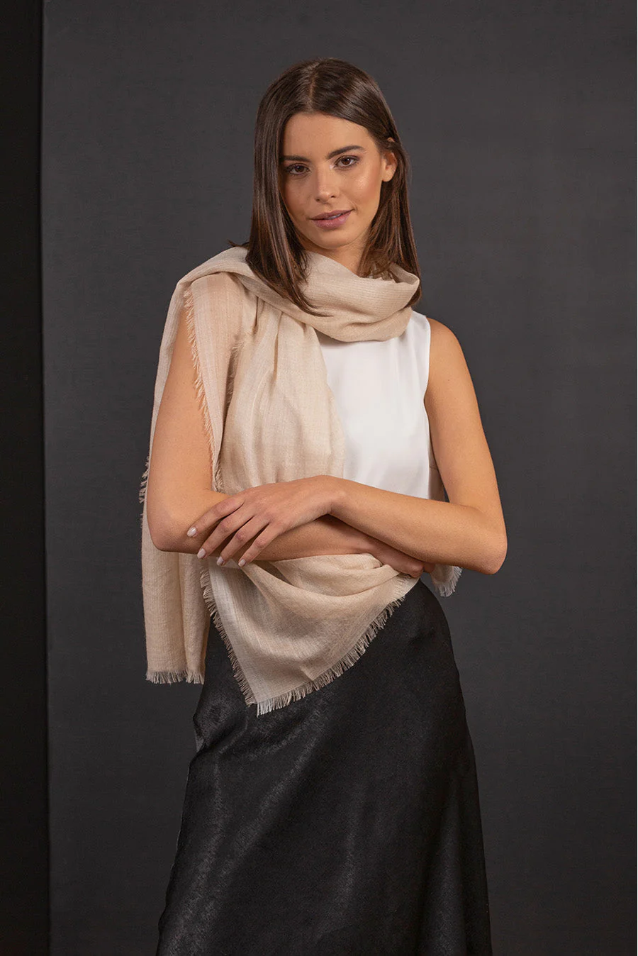 Balthazar Shawl Royal Alpaca & Silk Color Beige
