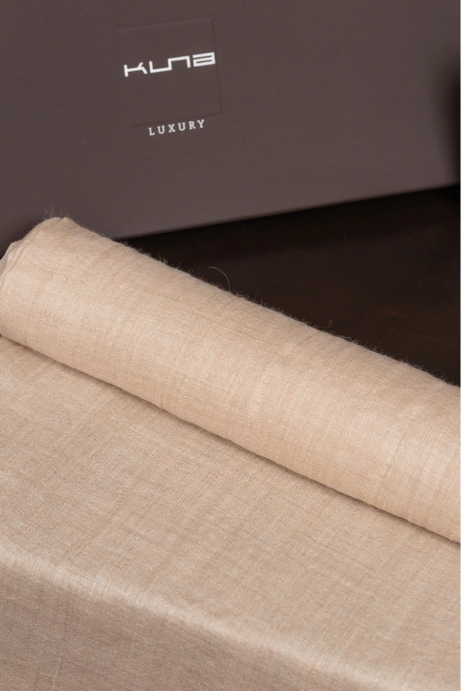 Balthazar Shawl Royal Alpaca & Silk Color Beige - Image 4