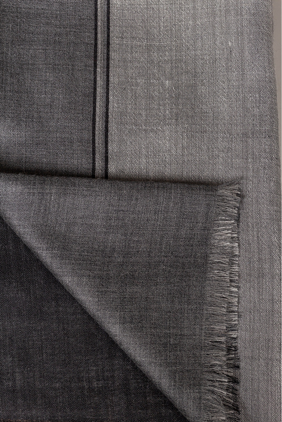Barnabé Shawl Royal Alpaca & Silk Color Grey - Image 4