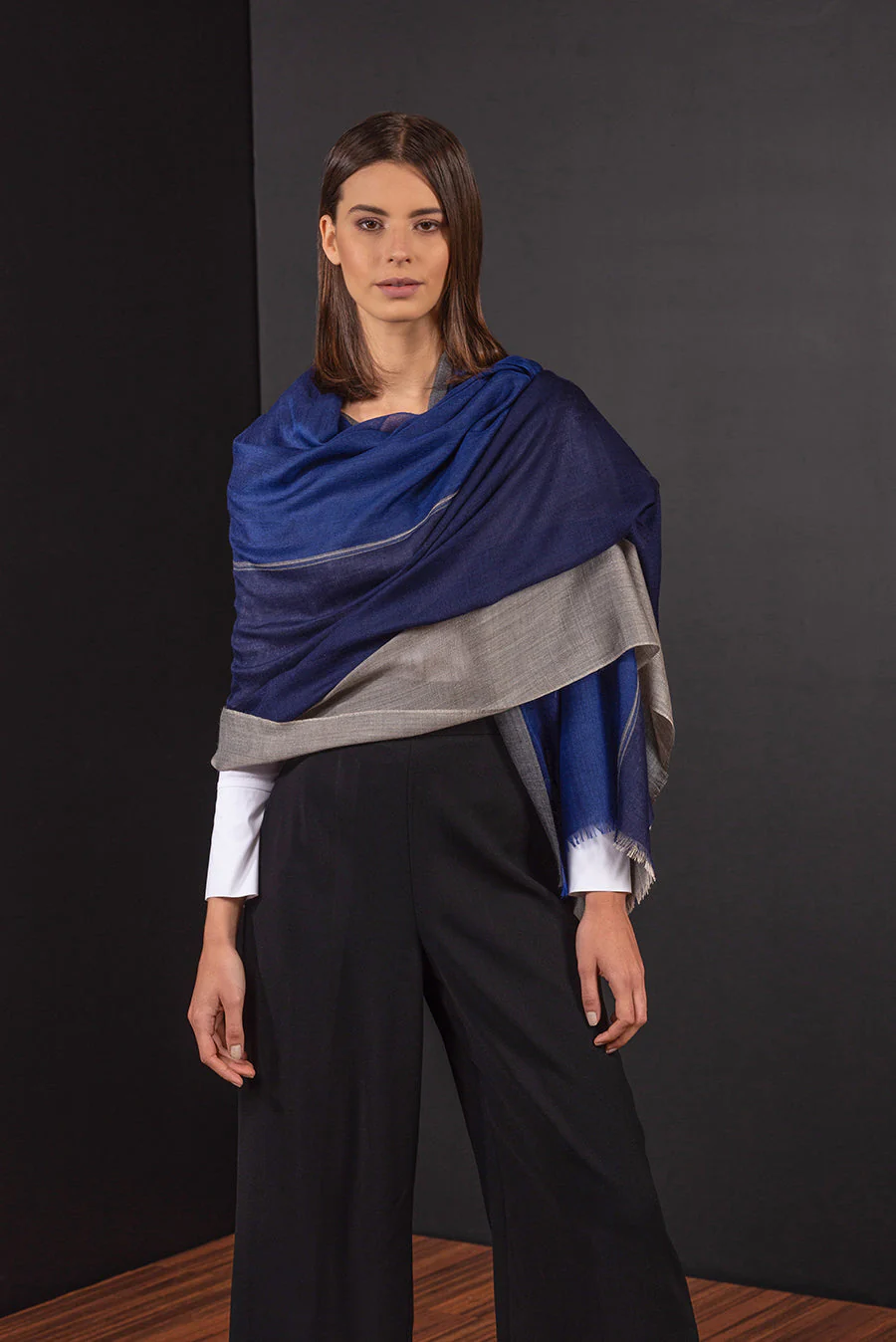 Barnabe Shawl Royal Alpaca Color Blue & Beige - Image 2