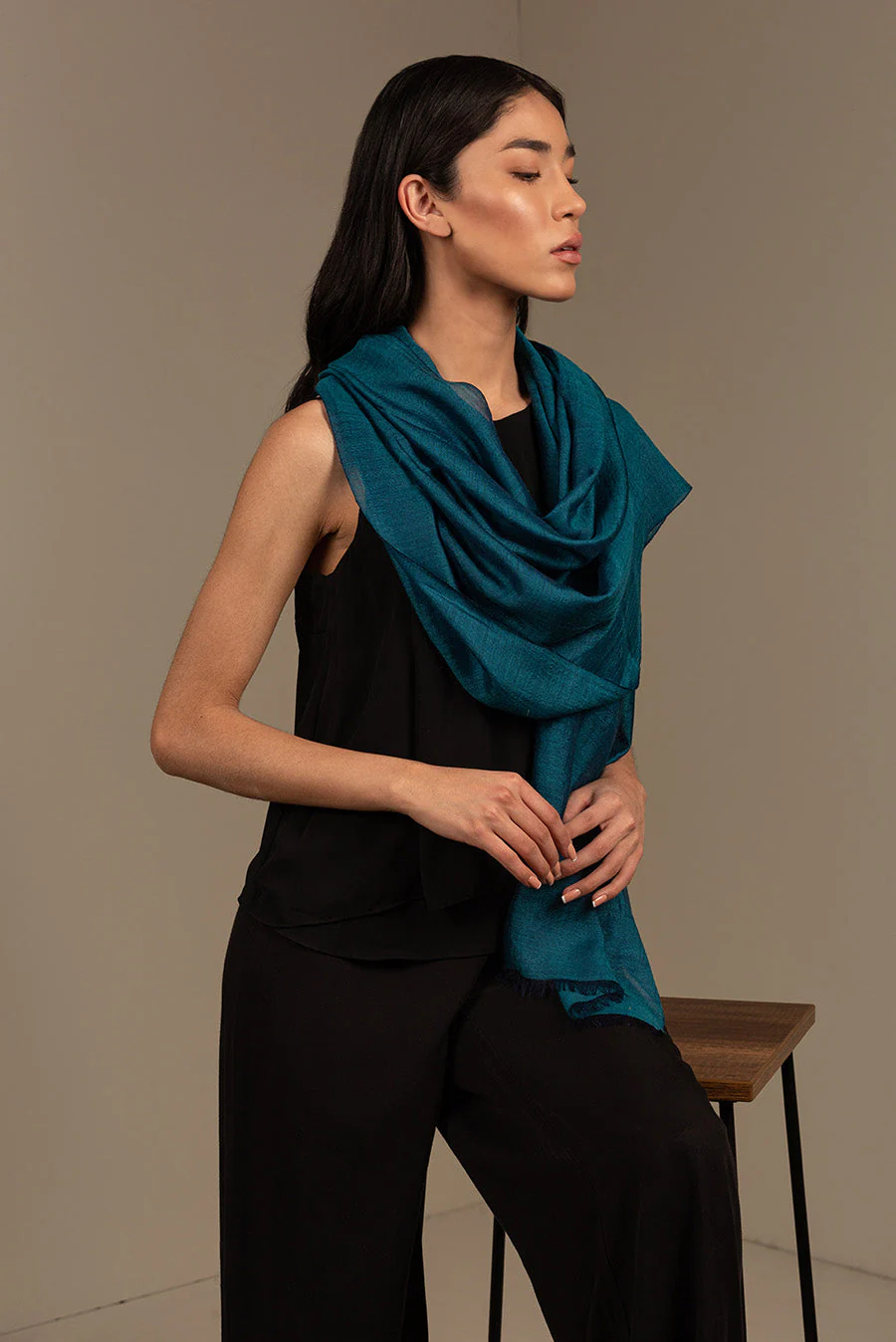 Bilbao Shawl Royal Alpaca & Silk Color Petroleo