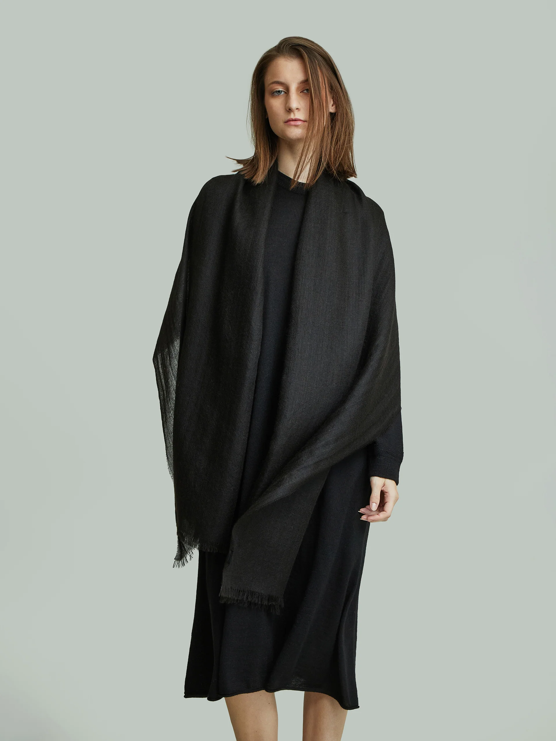 Breeze Shawl Baby Alpaca Black Color Black - Image 2