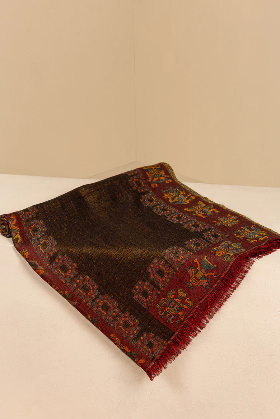 Nazca - 27 Shawl Royal Alpaca & Silk Color Black - Image 2