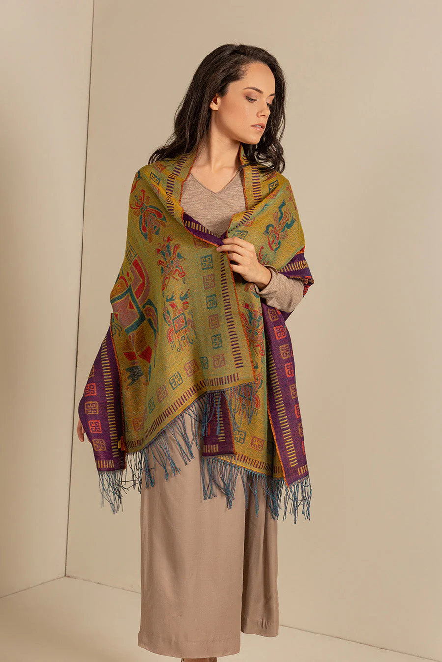 Nazca - 9 Shawl Baby Alpaca Color Morado - Image 12