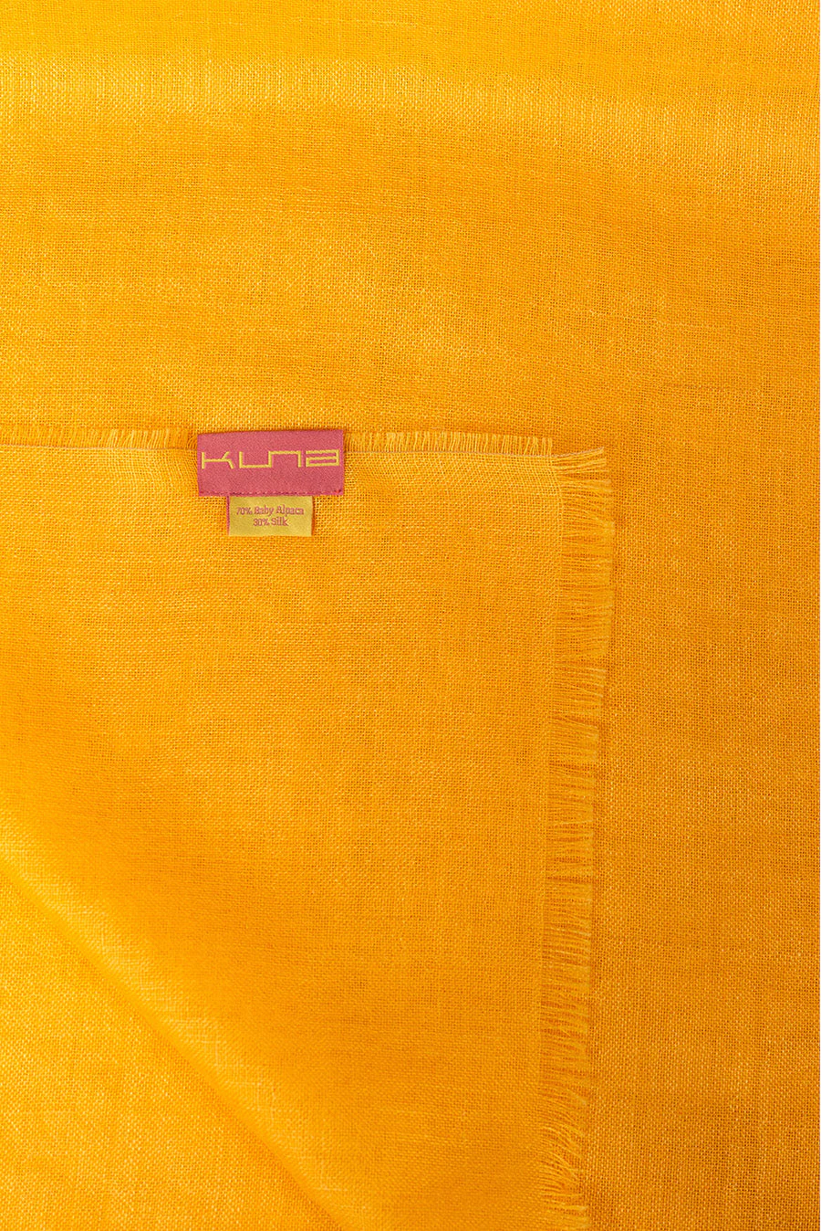 Patito Shawl Baby Alpaca Color Amarillo - Image 6