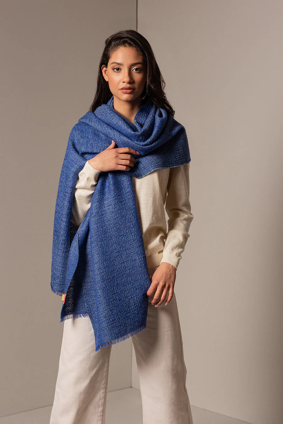 Ublong Shawl Baby Alpaca Color Blue