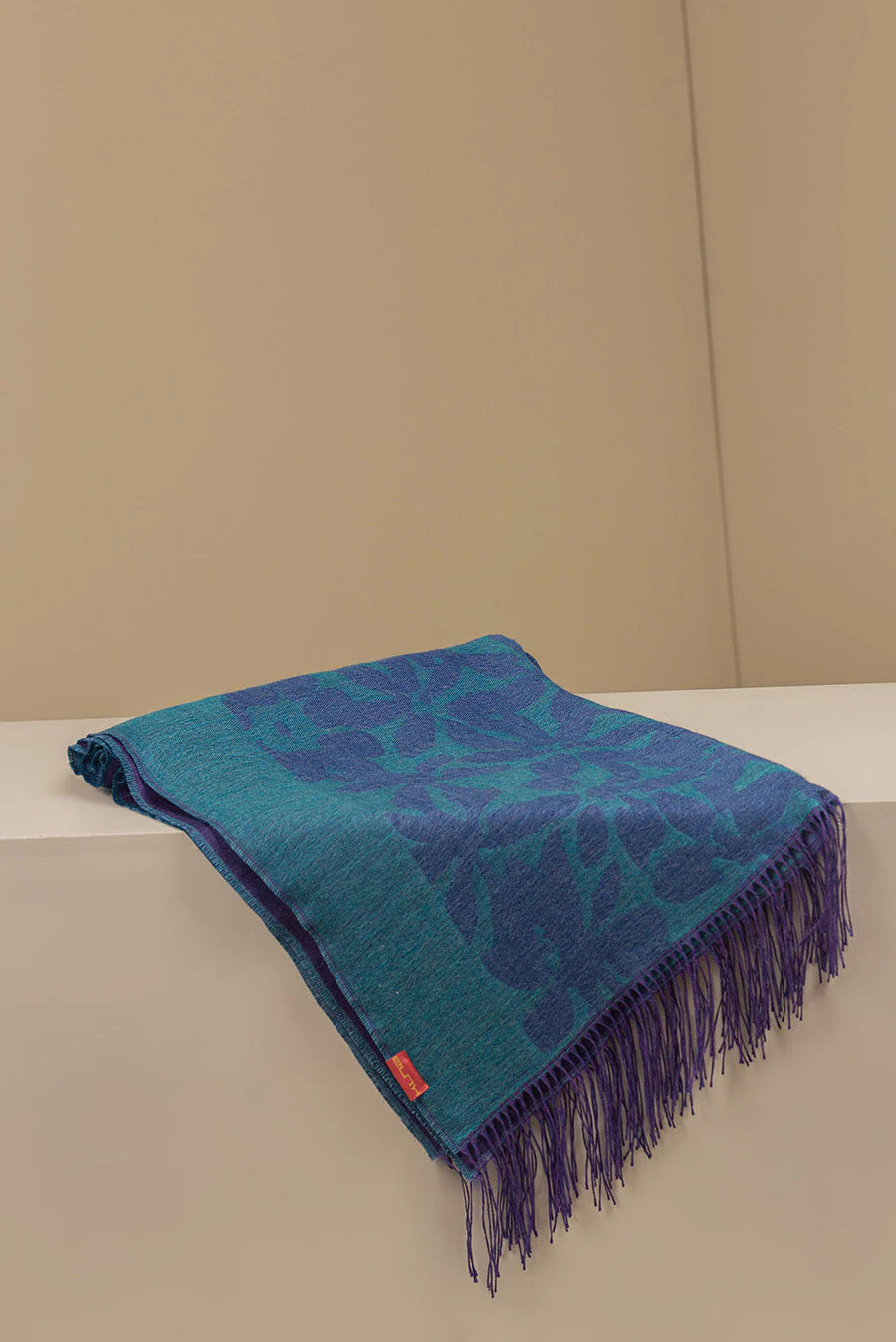 Ucampo Shawl Baby Alpaca Color Blue - Image 3