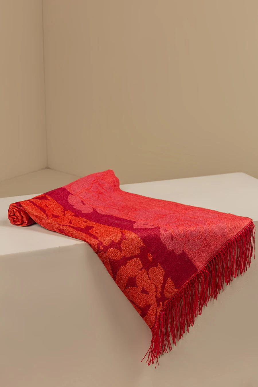 Ucampo Shawl Baby Alpaca Color Red - Image 2