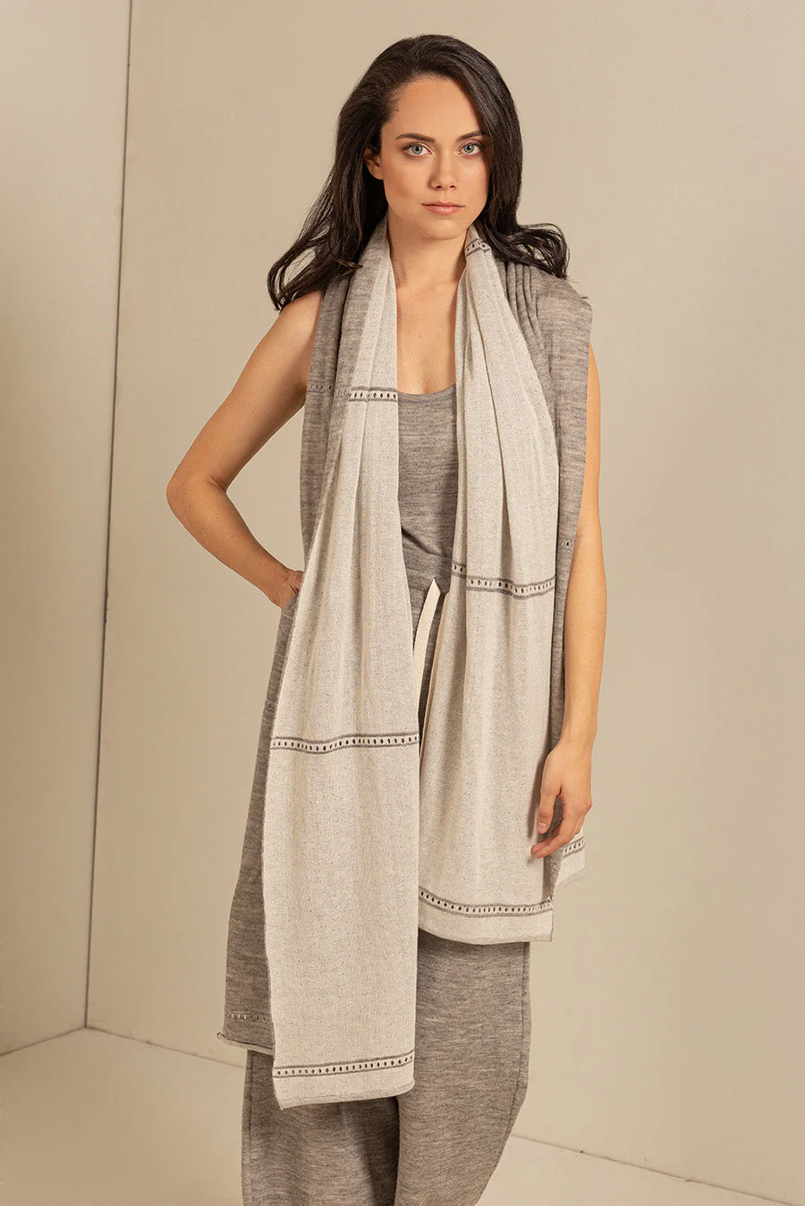Uggia Shawl Cotton & Baby Alpaca Color Thunder - Image 2