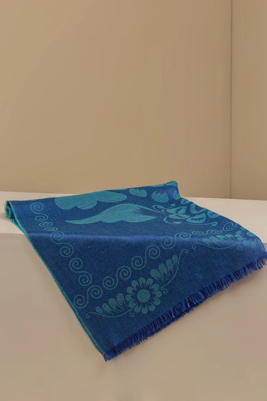Unwrap Shawl Baby Alpaca Color Blue - Image 3