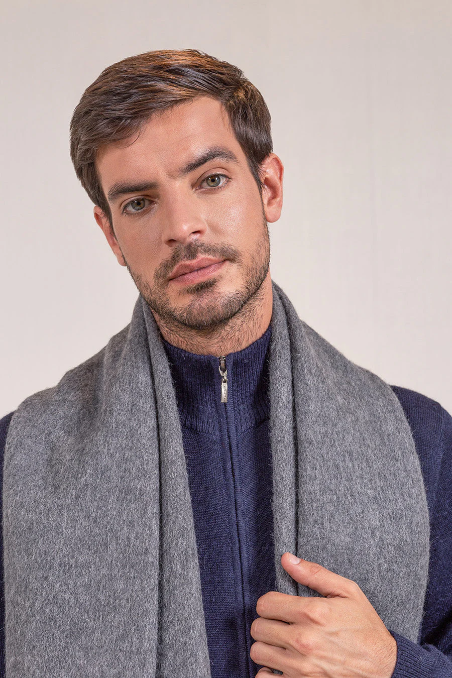 Valenzuela Shawl Baby Alpaca Color Grey Medio& Beige - Image 5