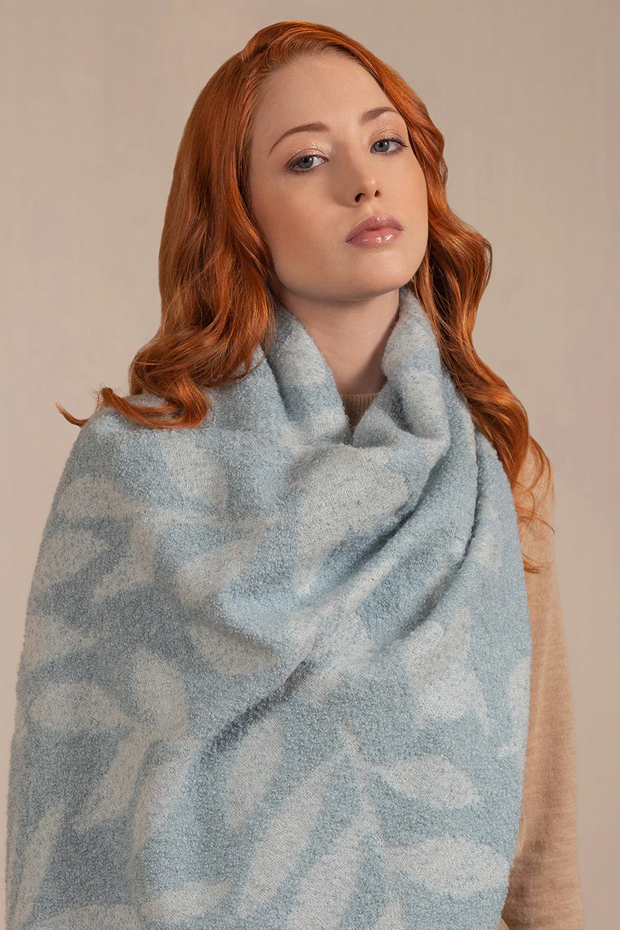 Venegas Shawl Baby Alpaca Color Beige - Image 3