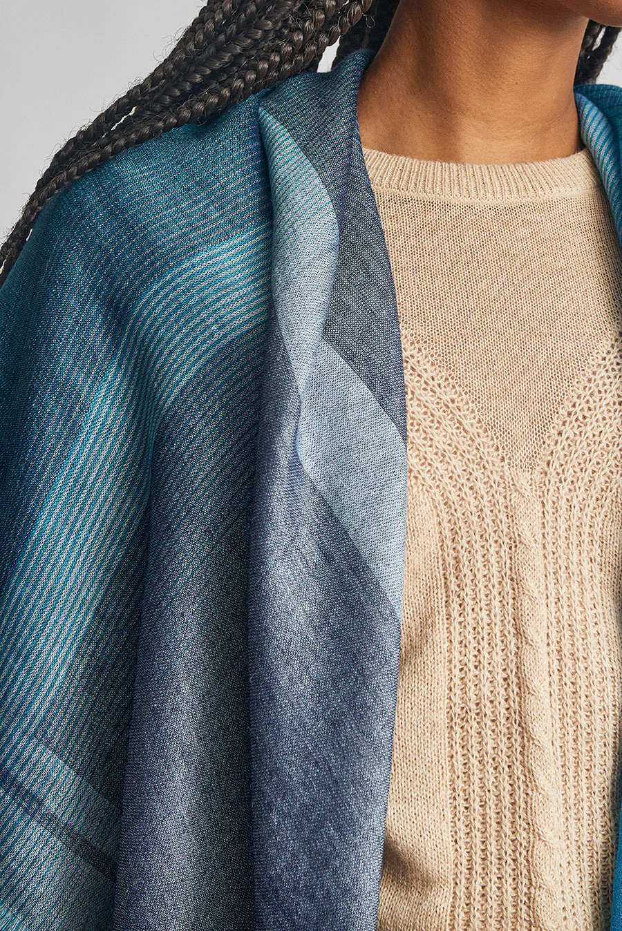 Warlord Shawl Baby Alpaca Color Blue - Image 3