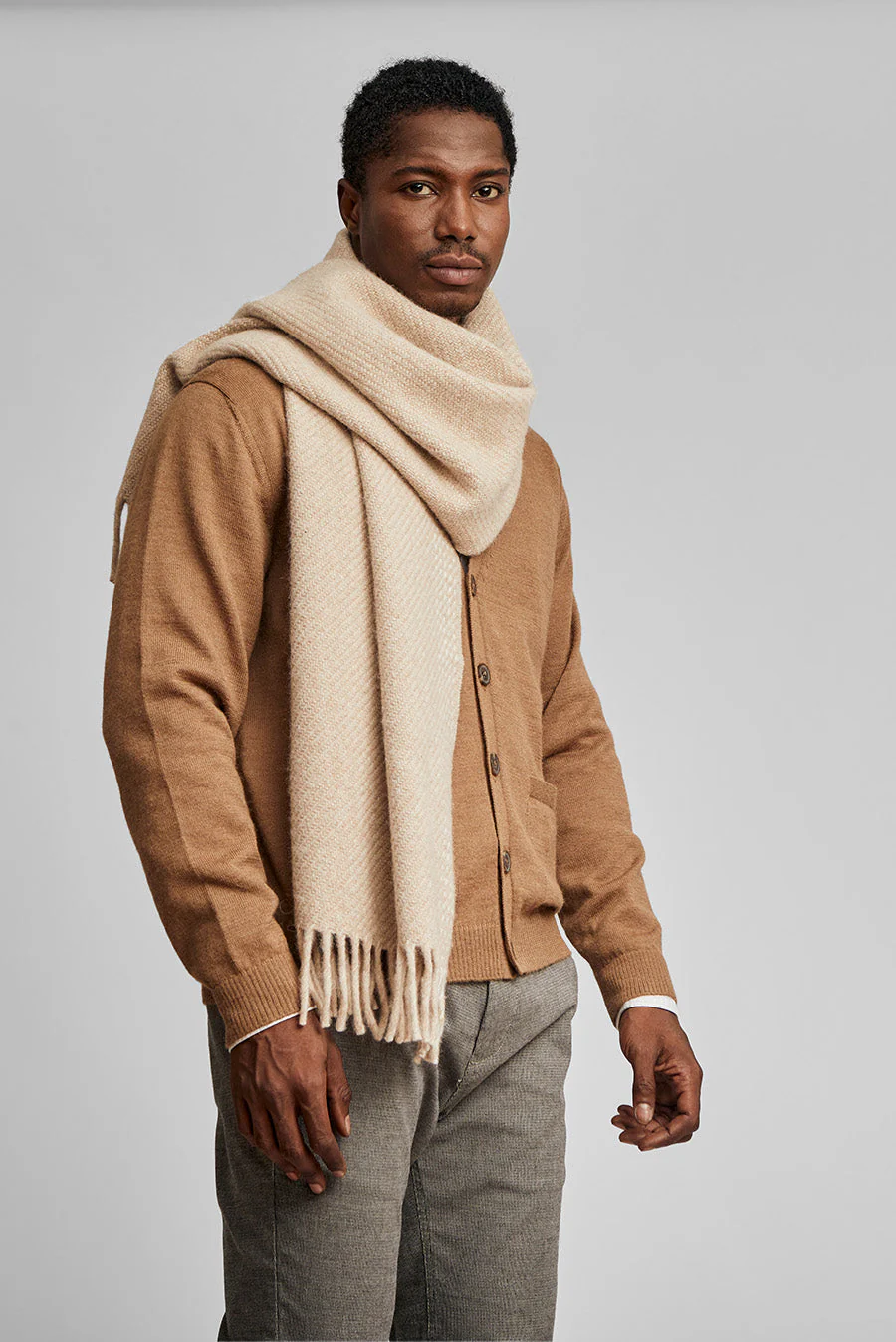 Wessel Shawl Baby Alpaca Color Beige - Image 4